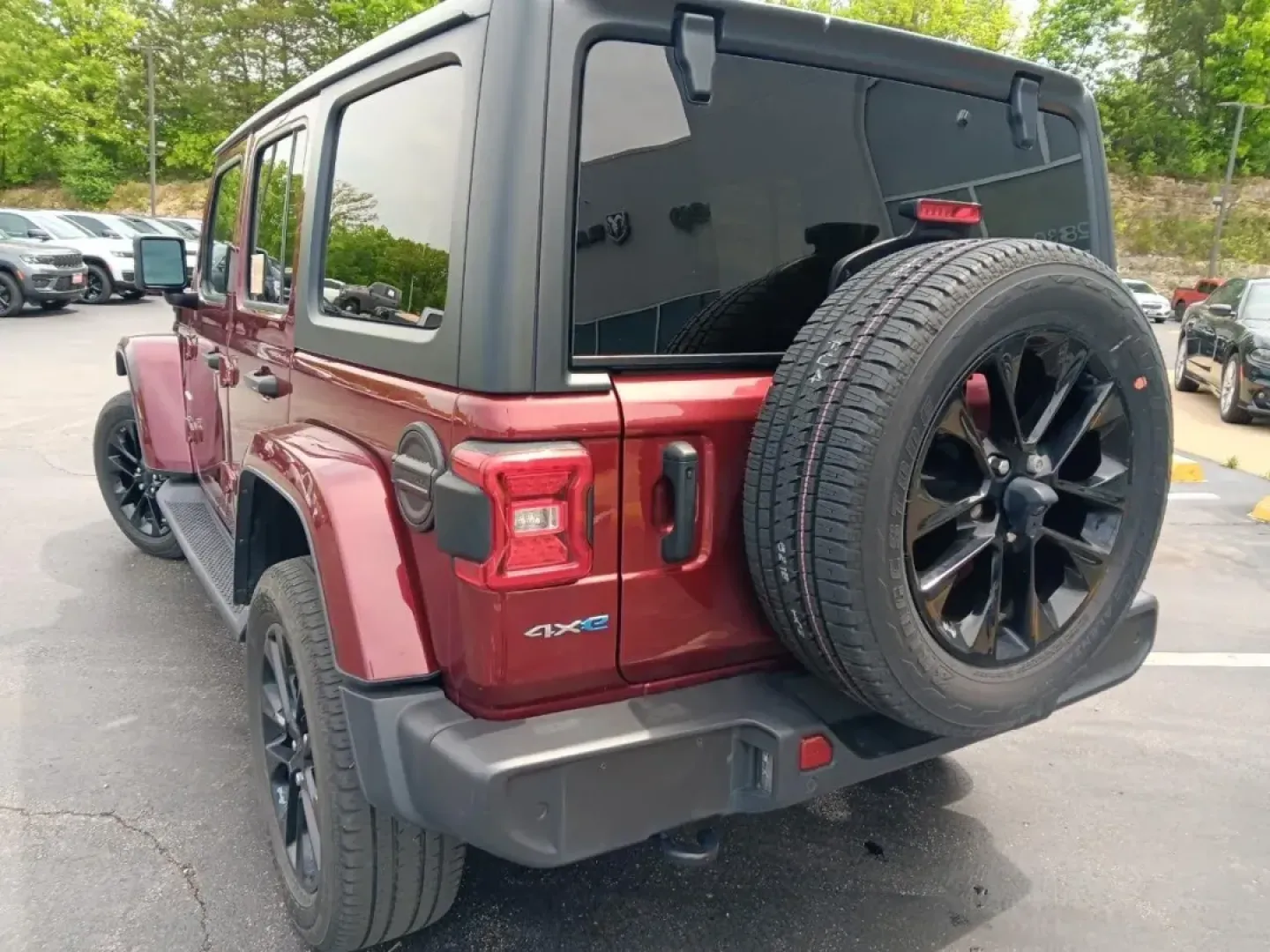 2021 /Dark Saddle/Black Leather Jeep Wrangler Unlimited Sahara 4xe (1C4JJXP62MW) with an Other engine, Automatic transmission, located at 12830 Highway 21, De Soto, MO, 63020, (636) 337-7777, 38.153099, -90.573624 - **Adventure Awaits with the 2021 Jeep Wrangler Unlimited Sahara 4xe Perfect for Your Next Expedition!**<br /> <br /> Are you ready to take your outdoor adventures to the next level? The 2021 Jeep Wrangler Unlimited Sahara 4xe is designed for those who crave excitement and exploration, making it an - Photo#2