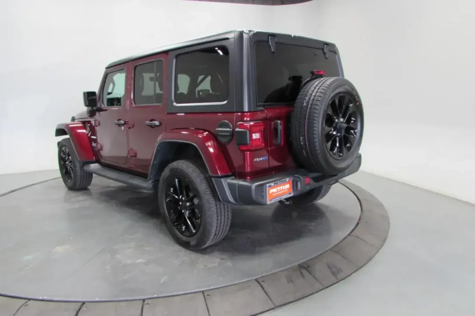 2021 /Dark Saddle/Black Leather Jeep Wrangler Unlimited Sahara 4xe (1C4JJXP62MW) with an Other engine, Automatic transmission, located at 12830 Highway 21, De Soto, MO, 63020, (636) 337-7777, 38.153099, -90.573624 - **Adventure Awaits with the 2021 Jeep Wrangler Unlimited Sahara 4xe Perfect for Your Next Expedition!**<br /> <br /> Are you ready to take your outdoor adventures to the next level? The 2021 Jeep Wrangler Unlimited Sahara 4xe is designed for those who crave excitement and exploration, making it an - Photo#3