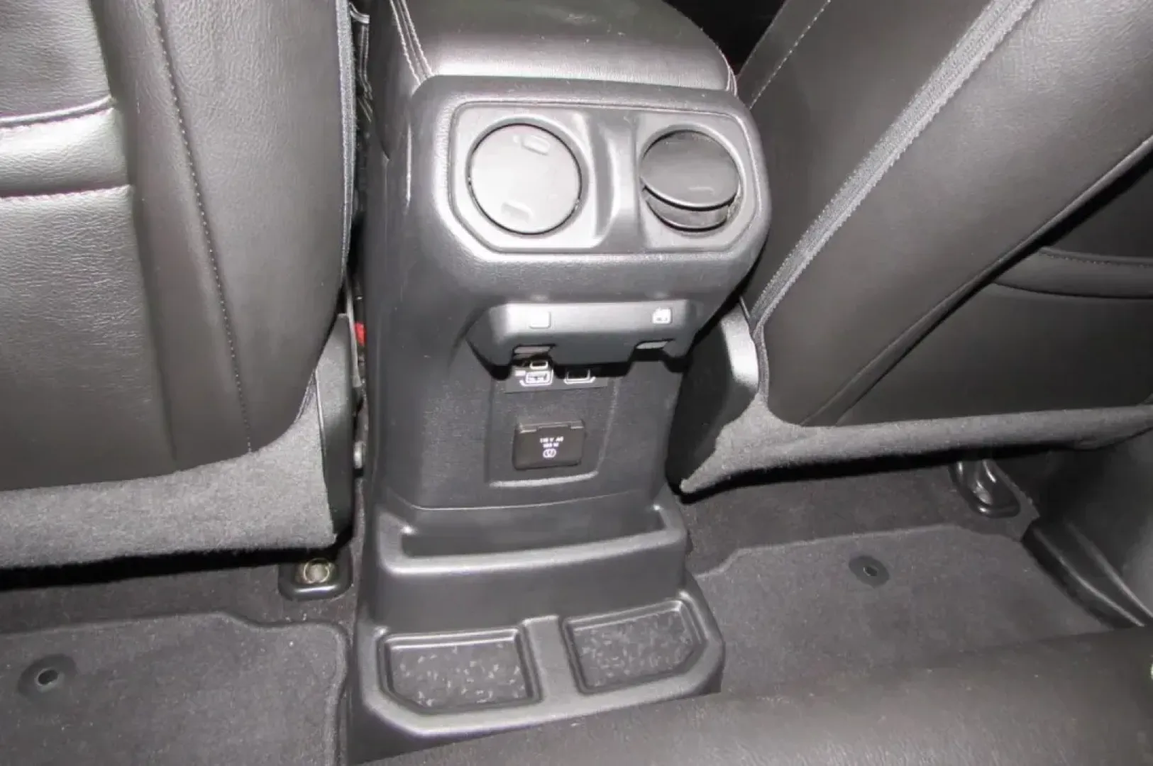 2021 /Dark Saddle/Black Leather Jeep Wrangler Unlimited Sahara 4xe (1C4JJXP62MW) with an Other engine, Automatic transmission, located at 12830 Highway 21, De Soto, MO, 63020, (636) 337-7777, 38.153099, -90.573624 - **Adventure Awaits with the 2021 Jeep Wrangler Unlimited Sahara 4xe Perfect for Your Next Expedition!**<br /> <br /> Are you ready to take your outdoor adventures to the next level? The 2021 Jeep Wrangler Unlimited Sahara 4xe is designed for those who crave excitement and exploration, making it an - Photo#25