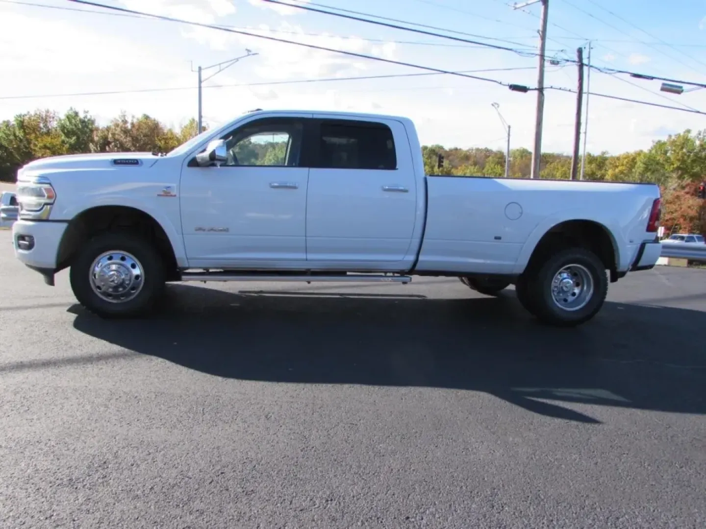 2022 /Black Ram 3500 Laramie (3C63RRJLXNG) with an Other engine, located at 12830 Highway 21, De Soto, MO, 63020, (636) 337-7777, 38.153099, -90.573624 - Are you ready to elevate your work and adventure game? Look no further than this stunning 2022 Ram 3500 4WD Laramie Crew Cab, now available at Pettus CDJR DeSoto, your trusted source for **quality used vehicles** in De Soto, MO. Whether you're hauling equipment for work, towing a trailer for your we - Photo#3