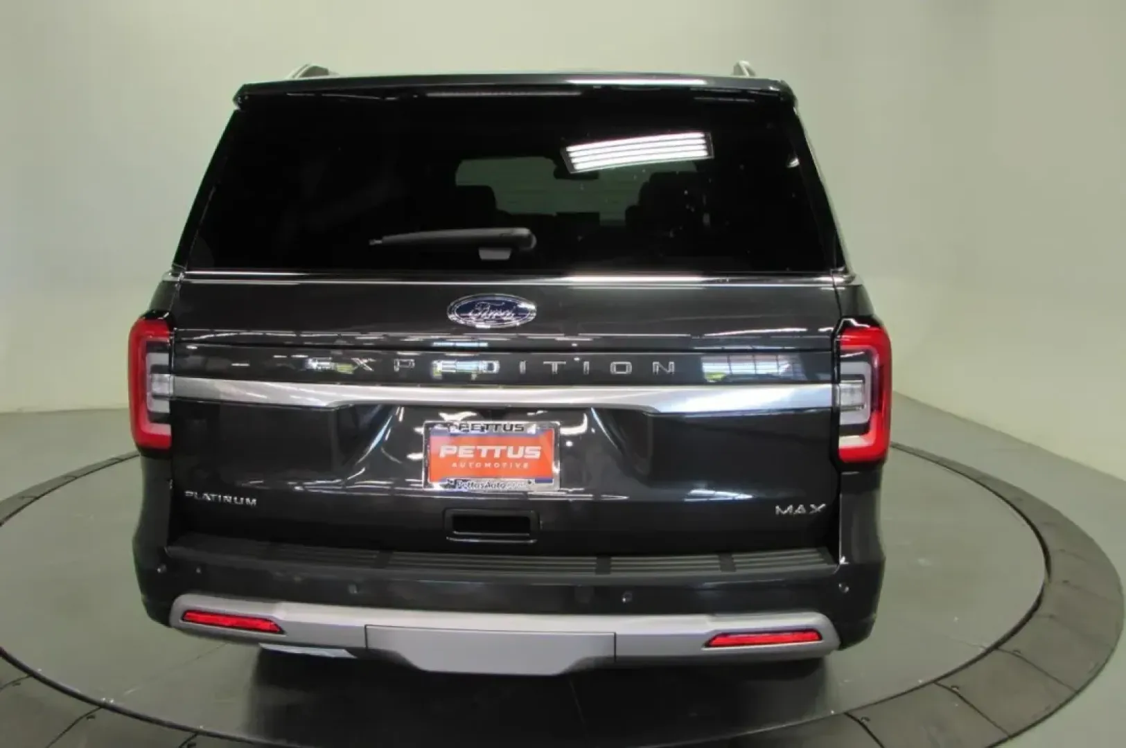 2024 Ford Expedition Max Platinum (1FMJK1M89RE) with an 3.5L EcoBoost V6 engine, Automatic transmission, located at 12836 Highway 21, De Soto, MO, 63020, (636) 337-7777, 38.151867, -90.575615 - ### Unleash Your Adventurous Spirit with the 2024 Ford Expedition Max Platinum<br /> <br /> Are you ready to elevate your family adventures or tackle your daily commute with unmatched style and comfort? Look no further than the exceptional **2024 Ford Expedition Max Platinum**, now available at **Pe - Photo#5