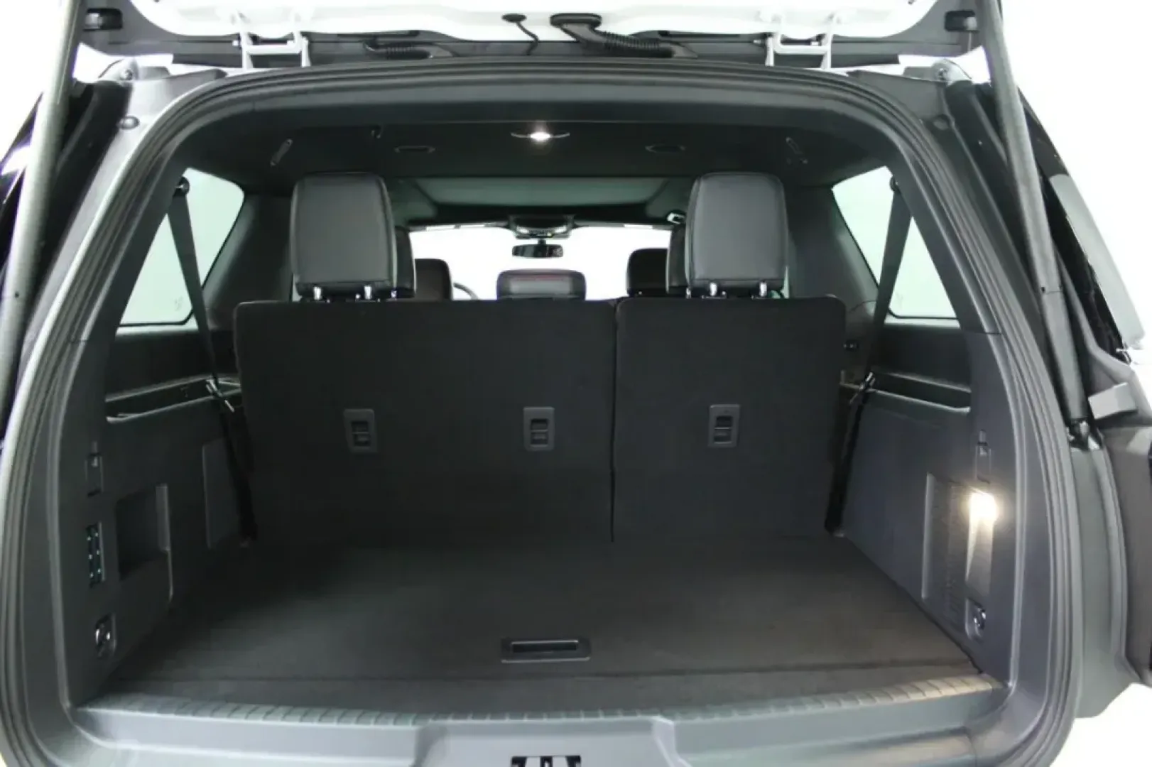 2024 Ford Expedition Max Limited (1FMJK2A84RE) with an 3.5L EcoBoost V6 engine, Automatic transmission, located at 12836 Highway 21, De Soto, MO, 63020, (636) 337-7777, 38.151867, -90.575615 - **Discover the Ultimate Family Adventure Vehicle at Pettus Ford De Soto!**<br /> <br /> Are you ready to elevate your family adventures and weekend getaways? Look no further! The **2024 Ford Expedition Max Limited** is the perfect SUV for growing families and those who crave spaciousness and comfort - Photo#11