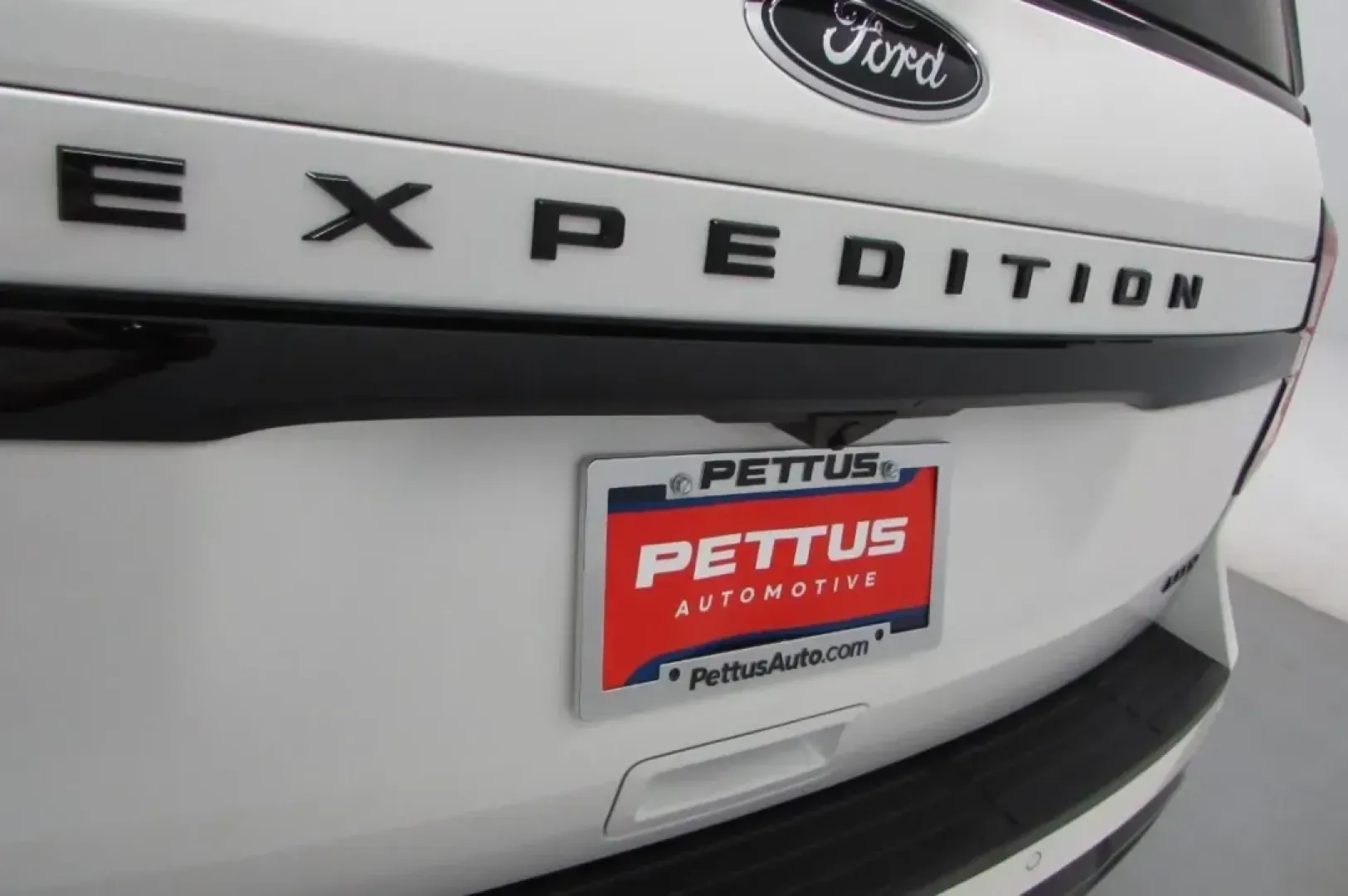 2024 Ford Expedition Max Limited (1FMJK2A84RE) with an 3.5L EcoBoost V6 engine, Automatic transmission, located at 12836 Highway 21, De Soto, MO, 63020, (636) 337-7777, 38.151867, -90.575615 - **Discover the Ultimate Family Adventure Vehicle at Pettus Ford De Soto!**<br /> <br /> Are you ready to elevate your family adventures and weekend getaways? Look no further! The **2024 Ford Expedition Max Limited** is the perfect SUV for growing families and those who crave spaciousness and comfort - Photo#40