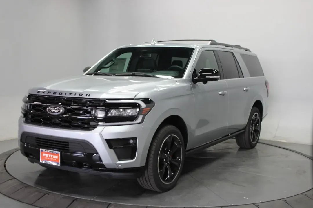 photo of 2024 Ford Expedition Max Limited