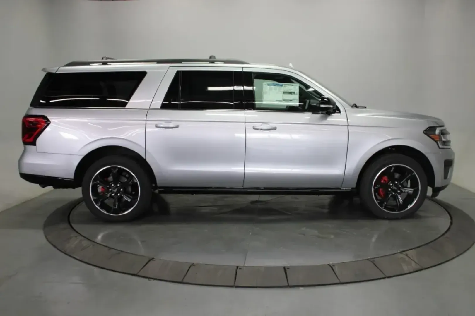 2024 Ford Expedition Max Limited (1FMJK2AG4RE) with an 3.5L V6 Turbocharged engine, Automatic transmission, located at 12836 Highway 21, De Soto, MO, 63020, (636) 337-7777, 38.151867, -90.575615 - ### Elevate Your Adventures with the 2024 Ford Expedition Max Limited<br /> <br /> Are you ready to transform your family road trips or weekend getaways into memorable adventures? Look no further than the 2024 Ford Expedition Max Limited available at Pettus Ford De Soto. This spacious and luxurious - Photo#5