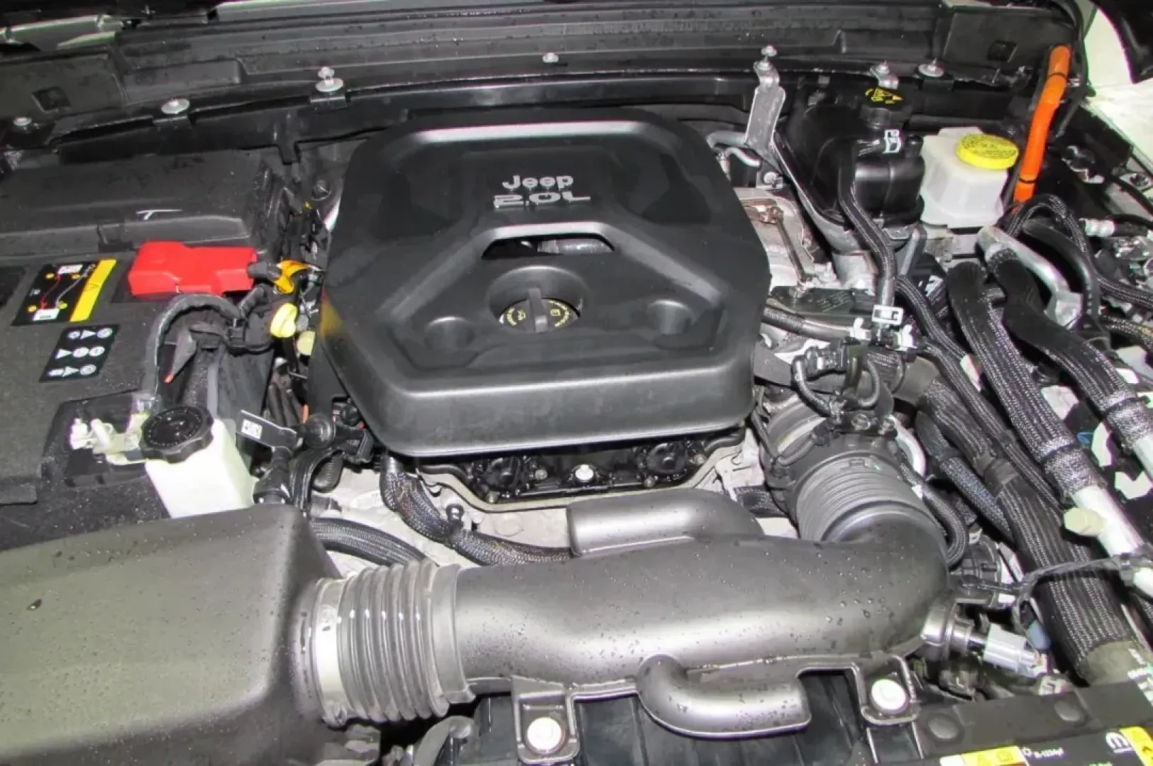 2022 /Black Leather Jeep Wrangler Unlimited Sahara 4xe (1C4JJXP68NW) with an Other engine, Automatic transmission, located at 12830 Highway 21, De Soto, MO, 63020, (636) 337-7777, 38.153099, -90.573624 - **Experience the Ultimate Adventure with the 2022 Jeep Wrangler Unlimited Sahara 4xe at Pettus CDJR DeSoto!**<br /> <br /> Are you in search of the perfect SUV to elevate your family outings or weekend adventures? Look no further than the 2022 Jeep Wrangler Unlimited Sahara 4xe, available now at Pet - Photo#8