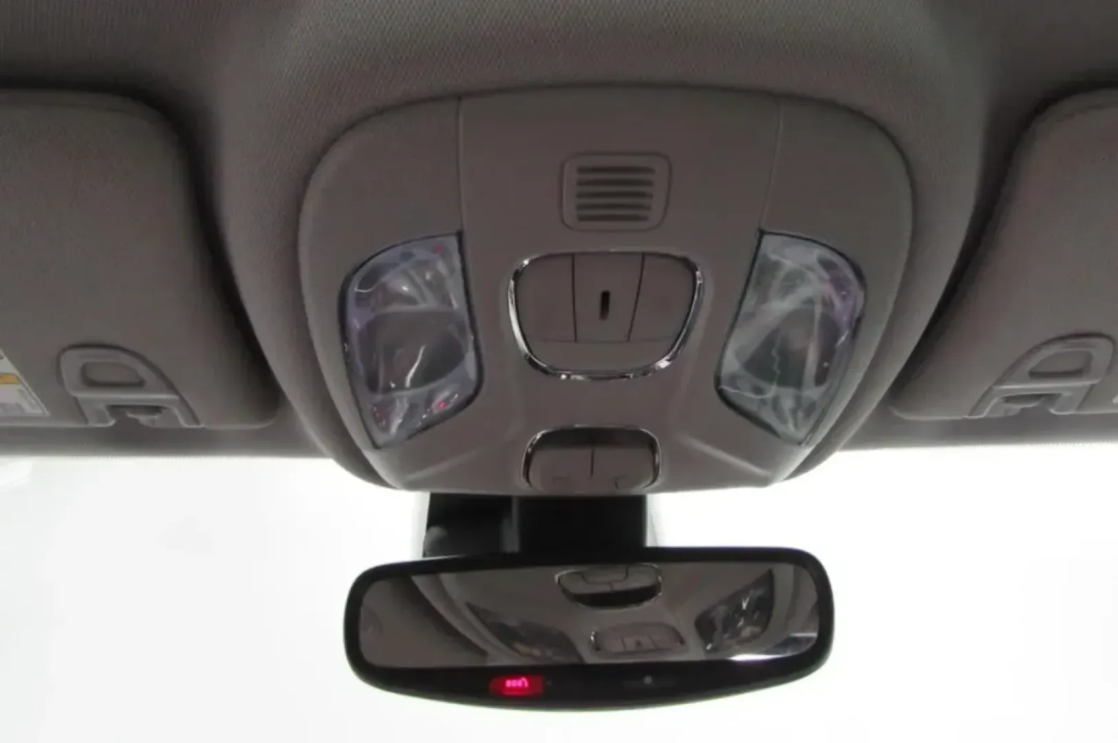 2022 /Black Leather Jeep Compass Latitude Lux (3C4NJDFBXNT) with an Other engine, Automatic transmission, located at 12830 Highway 21, De Soto, MO, 63020, (636) 337-7777, 38.153099, -90.573624 - Discover the perfect blend of adventure and comfort with the 2022 Jeep Compass Latitude Lux, now available at Pettus CDJR DeSoto. Whether you're navigating the urban jungle of De Soto, MO, or heading out for a weekend escapade, this SUV is designed to enhance your lifestyle. With its combination of - Photo#19