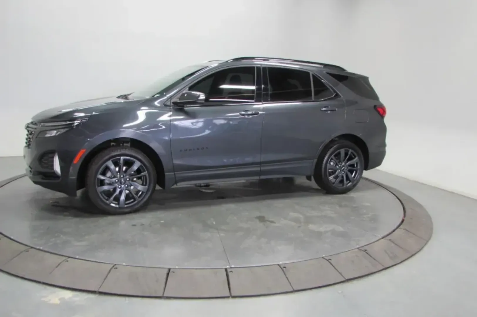 2023 /Jet Black Leather Chevrolet Equinox RS (3GNAXWEG8PS) with an Other engine, Automatic transmission, located at 12830 Highway 21, De Soto, MO, 63020, (636) 337-7777, 38.153099, -90.573624 - ### Adventure Awaits with the 2023 Chevrolet Equinox RS!<br /> <br /> Are you ready to elevate your daily commuting experience or embark on weekend adventures with your family? Look no further than this stunning **2023 Chevrolet Equinox RS** available at **Pettus CDJR DeSoto**! This versatile SUV co - Photo#4
