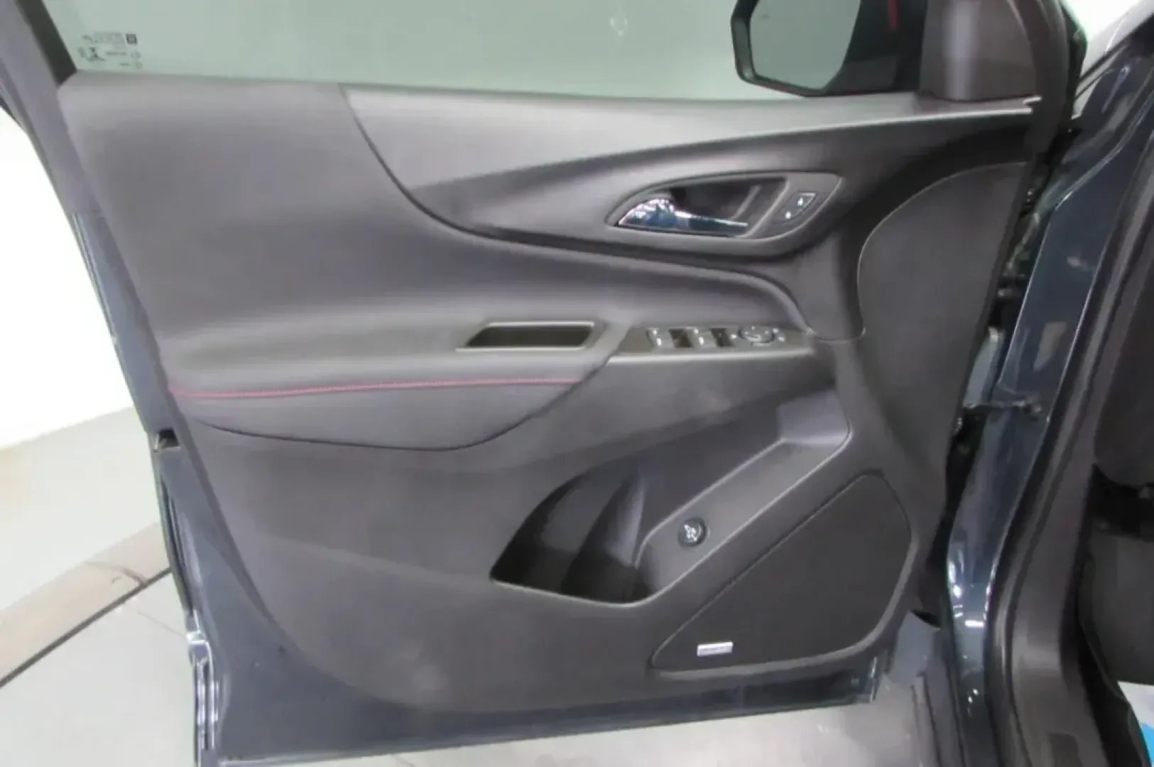 2023 /Jet Black Leather Chevrolet Equinox RS (3GNAXWEG8PS) with an Other engine, Automatic transmission, located at 12830 Highway 21, De Soto, MO, 63020, (636) 337-7777, 38.153099, -90.573624 - ### Adventure Awaits with the 2023 Chevrolet Equinox RS!<br /> <br /> Are you ready to elevate your daily commuting experience or embark on weekend adventures with your family? Look no further than this stunning **2023 Chevrolet Equinox RS** available at **Pettus CDJR DeSoto**! This versatile SUV co - Photo#11