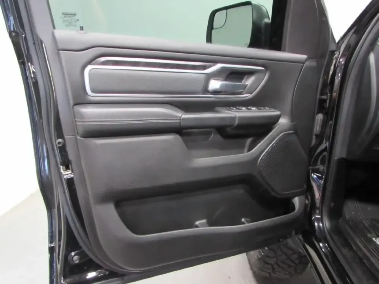 2023 /Black Ram 1500 Big Horn/Lone Star (1C6SRFFTXPN) with an 5.7L V8 OHV 16V engine, 8A transmission, located at 12830 Highway 21, De Soto, MO, 63020, (636) 337-7777, 38.153099, -90.573624 - Whether you're hauling mulch for a weekend project, towing a boat to the lake, or simply wanting a confident daily driver for Missouri backroads, this **2023 Ram 1500 Big Horn/Lone Star** is built for real life. With **Four Wheel Drive**, a strong **5.7L V8 OHV 16V** paired to an **8-speed automatic - Photo#11