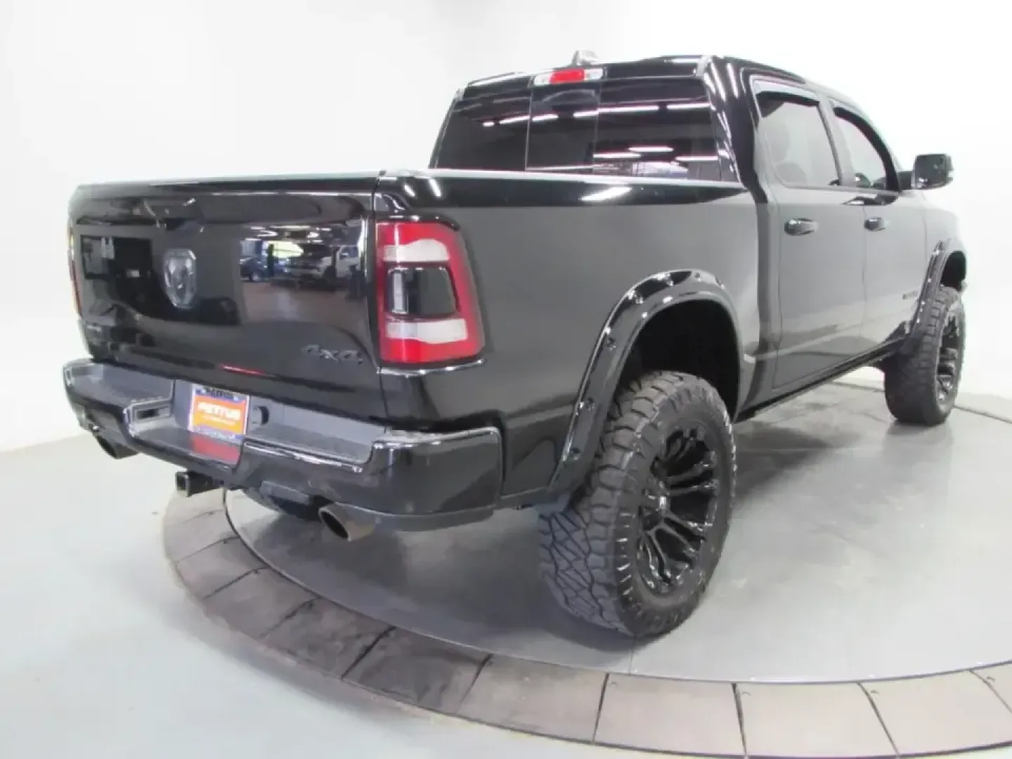 2023 /Black Ram 1500 Big Horn/Lone Star (1C6SRFFTXPN) with an 5.7L V8 OHV 16V engine, 8A transmission, located at 12830 Highway 21, De Soto, MO, 63020, (636) 337-7777, 38.153099, -90.573624 - Whether you're hauling mulch for a weekend project, towing a boat to the lake, or simply wanting a confident daily driver for Missouri backroads, this **2023 Ram 1500 Big Horn/Lone Star** is built for real life. With **Four Wheel Drive**, a strong **5.7L V8 OHV 16V** paired to an **8-speed automatic - Photo#6