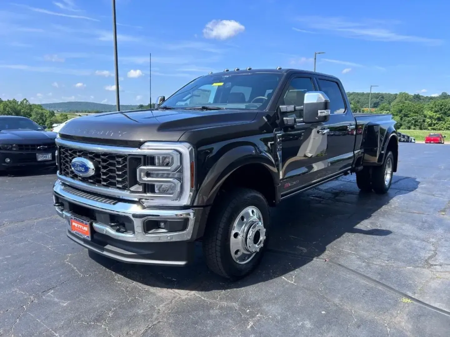 2025 /Java Leather Ford F-450SD King Ranch DRW (1FT8W4DM6SE) with an 6.7L Turbocharged engine, Automatic transmission, located at 141 Commercial Dr, Fredericktown, MO, 63645, (573) 783-6432, 37.570087, -90.320648 - **Unleash Your Adventurous Side with the 2025 Ford F-450SD King Ranch DRW** <br /> <br /> Are you ready to elevate your weekend getaways or tackle tough job sites with style and power? The 2025 Ford F-450SD King Ranch DRW is not just a truck; it's a lifestyle statement, perfect for those seeking ad - Photo#6