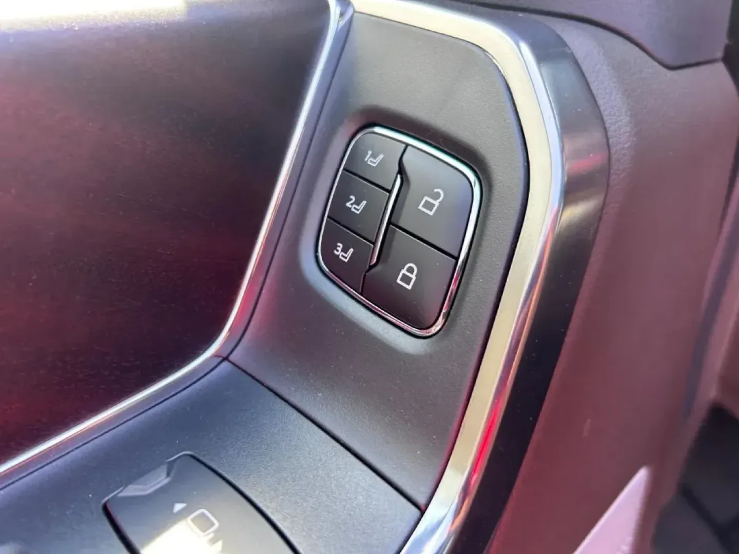 2025 /Java Leather Ford F-450SD King Ranch DRW (1FT8W4DM6SE) with an 6.7L Turbocharged engine, Automatic transmission, located at 141 Commercial Dr, Fredericktown, MO, 63645, (573) 783-6432, 37.570087, -90.320648 - **Unleash Your Adventurous Side with the 2025 Ford F-450SD King Ranch DRW** <br /> <br /> Are you ready to elevate your weekend getaways or tackle tough job sites with style and power? The 2025 Ford F-450SD King Ranch DRW is not just a truck; it's a lifestyle statement, perfect for those seeking ad - Photo#19