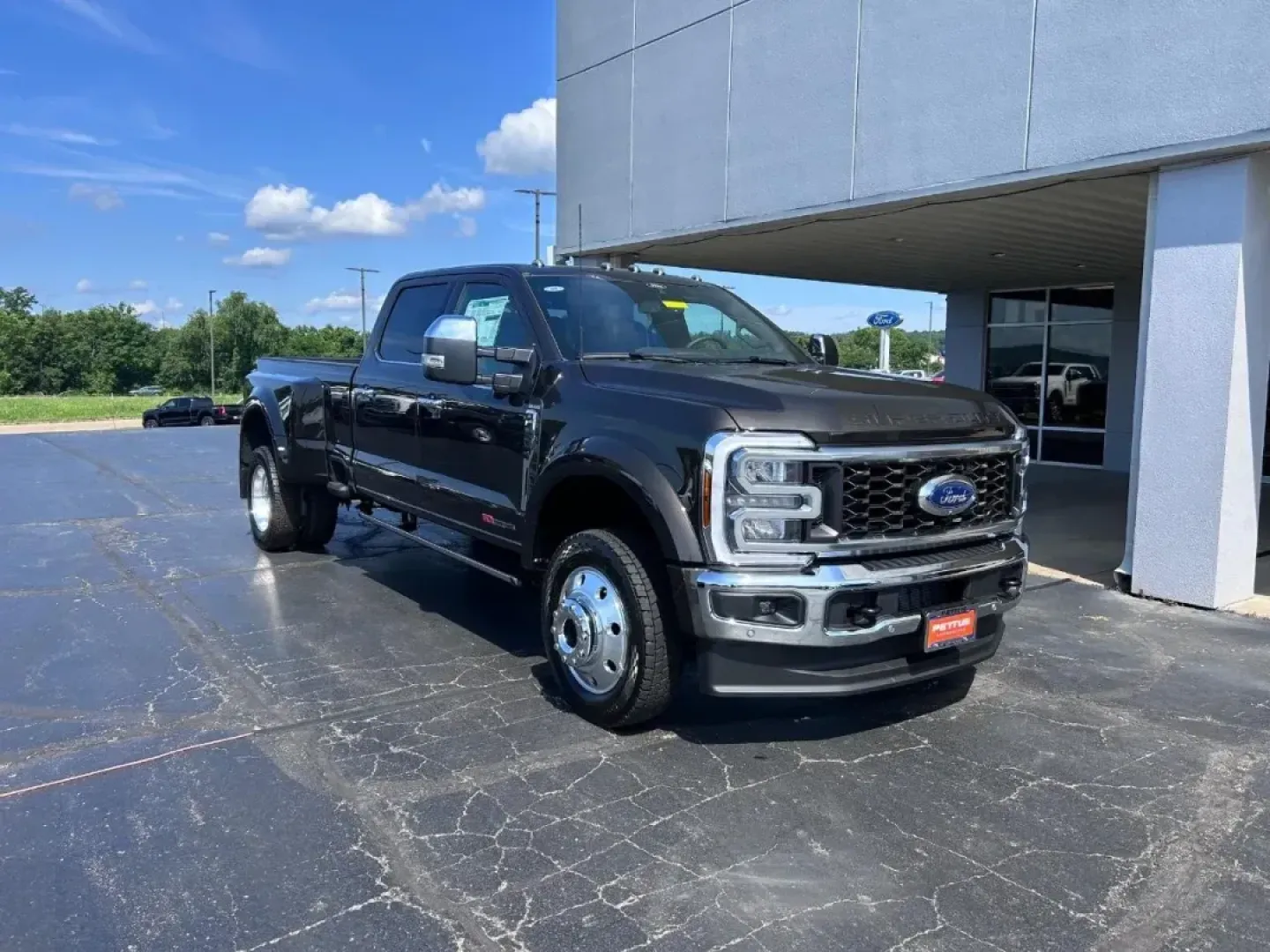 2025 /Java Leather Ford F-450SD King Ranch DRW (1FT8W4DM6SE) with an 6.7L Turbocharged engine, Automatic transmission, located at 141 Commercial Dr, Fredericktown, MO, 63645, (573) 783-6432, 37.570087, -90.320648 - **Unleash Your Adventurous Side with the 2025 Ford F-450SD King Ranch DRW** <br /> <br /> Are you ready to elevate your weekend getaways or tackle tough job sites with style and power? The 2025 Ford F-450SD King Ranch DRW is not just a truck; it's a lifestyle statement, perfect for those seeking ad - Photo#0