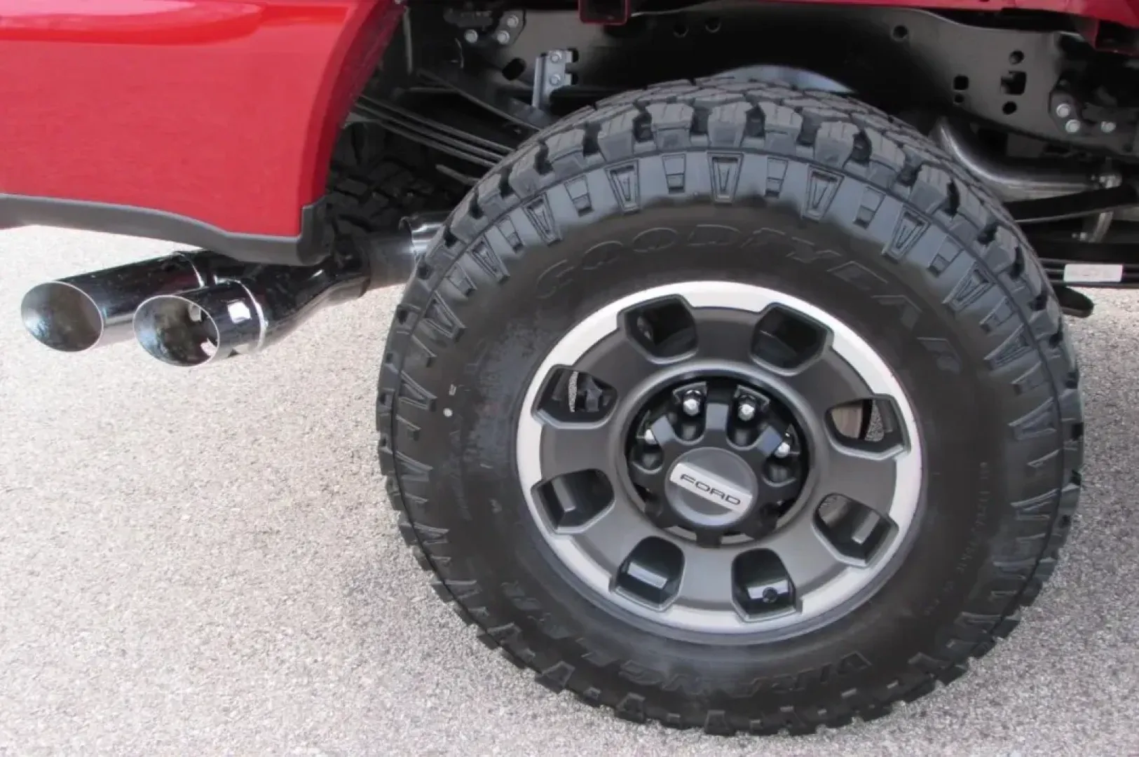 2024 Ford F-250SD Lariat (1FT8W2BM4RE) with an 6.7L Turbocharged engine, located at 12836 Highway 21, De Soto, MO, 63020, (636) 337-7777, 38.151867, -90.575615 - **Unleash Adventure with the 2024 Ford F-250SD Lariat Your Ultimate Trucking Companion!**<br /> <br /> Are you ready to elevate your driving experience? The 2024 Ford F-250SD Lariat is here to redefine what it means to have a reliable, rugged truck that can handle everything from daily commuting to - Photo#10