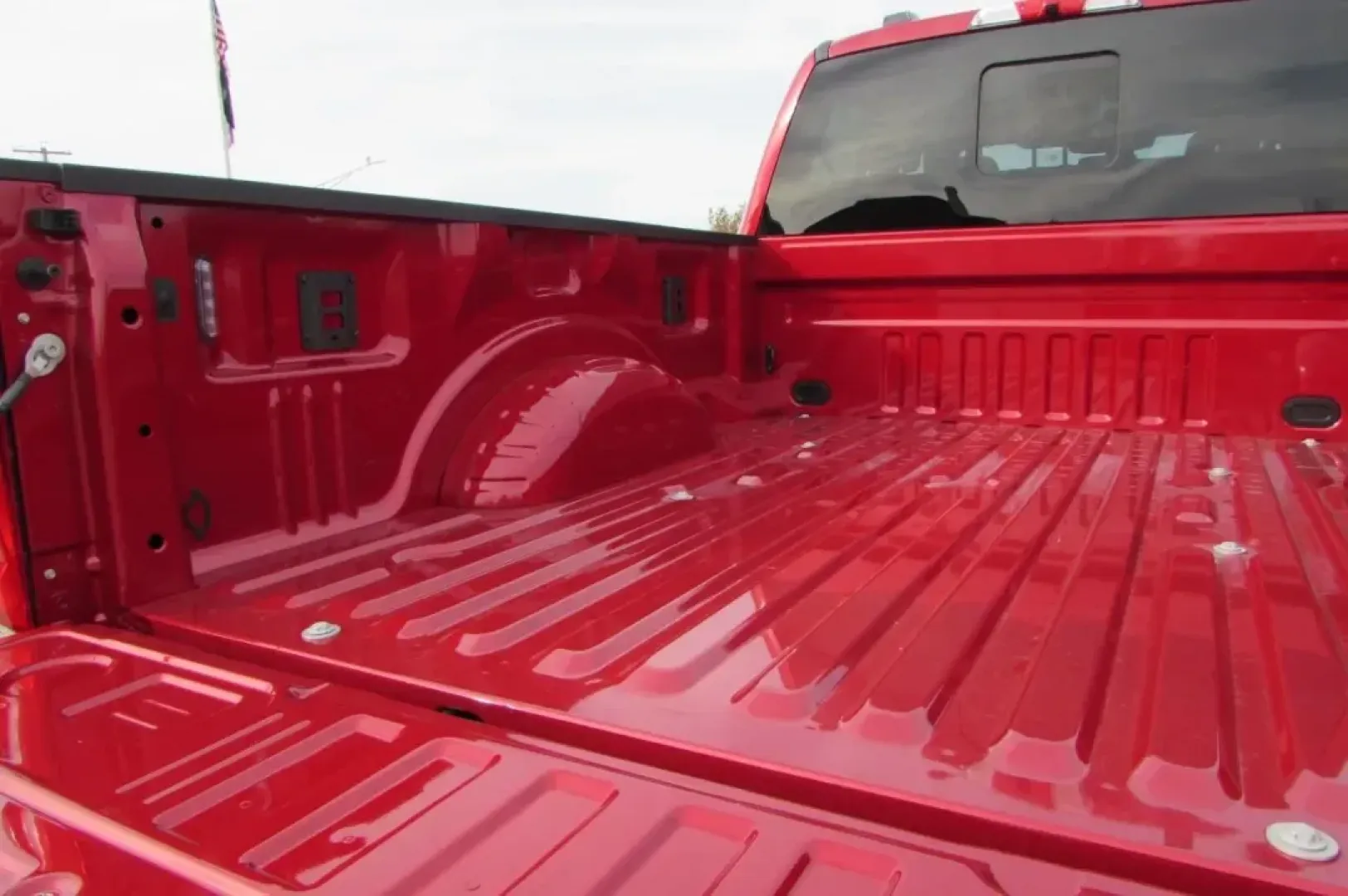 2024 Ford F-250SD Lariat (1FT8W2BM4RE) with an 6.7L Turbocharged engine, located at 12836 Highway 21, De Soto, MO, 63020, (636) 337-7777, 38.151867, -90.575615 - **Unleash Adventure with the 2024 Ford F-250SD Lariat Your Ultimate Trucking Companion!**<br /> <br /> Are you ready to elevate your driving experience? The 2024 Ford F-250SD Lariat is here to redefine what it means to have a reliable, rugged truck that can handle everything from daily commuting to - Photo#13