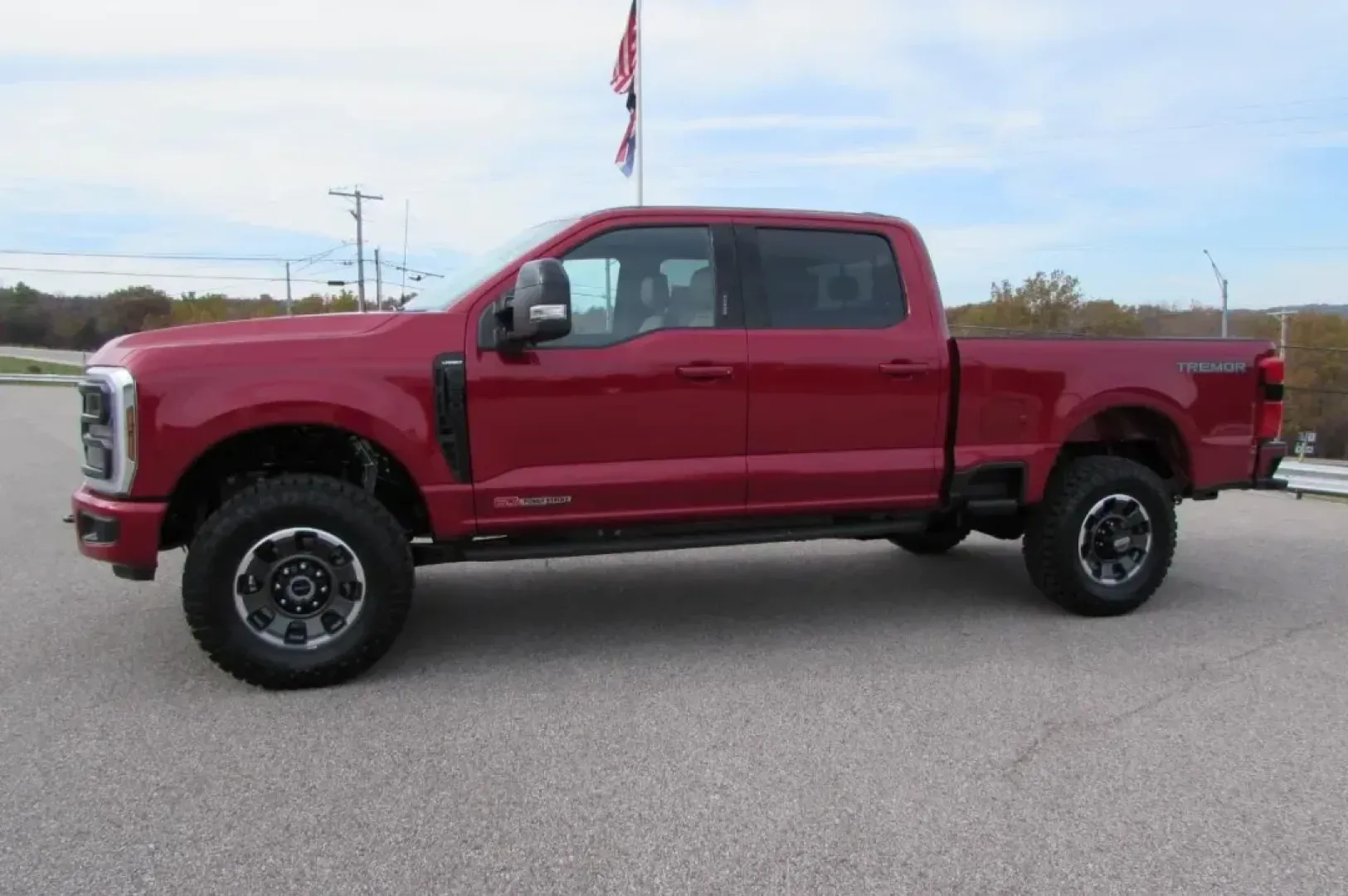 2024 Ford F-250SD Lariat (1FT8W2BM4RE) with an 6.7L Turbocharged engine, located at 12836 Highway 21, De Soto, MO, 63020, (636) 337-7777, 38.151867, -90.575615 - **Unleash Adventure with the 2024 Ford F-250SD Lariat Your Ultimate Trucking Companion!**<br /> <br /> Are you ready to elevate your driving experience? The 2024 Ford F-250SD Lariat is here to redefine what it means to have a reliable, rugged truck that can handle everything from daily commuting to - Photo#3