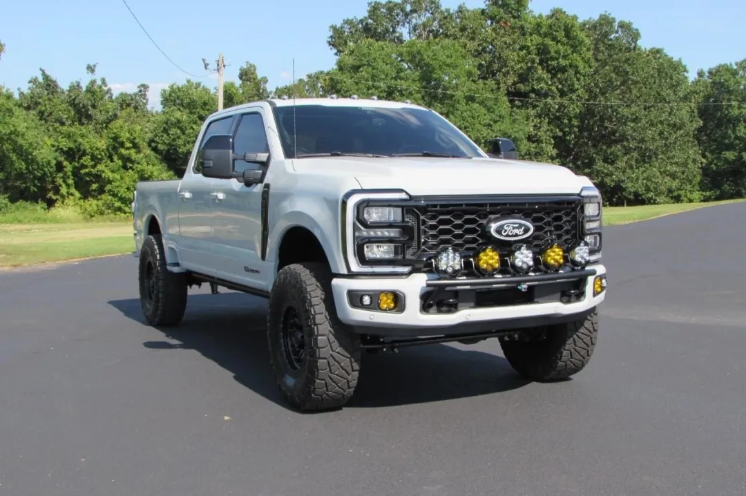 photo of 2025 Ford F-250SD LARIAT