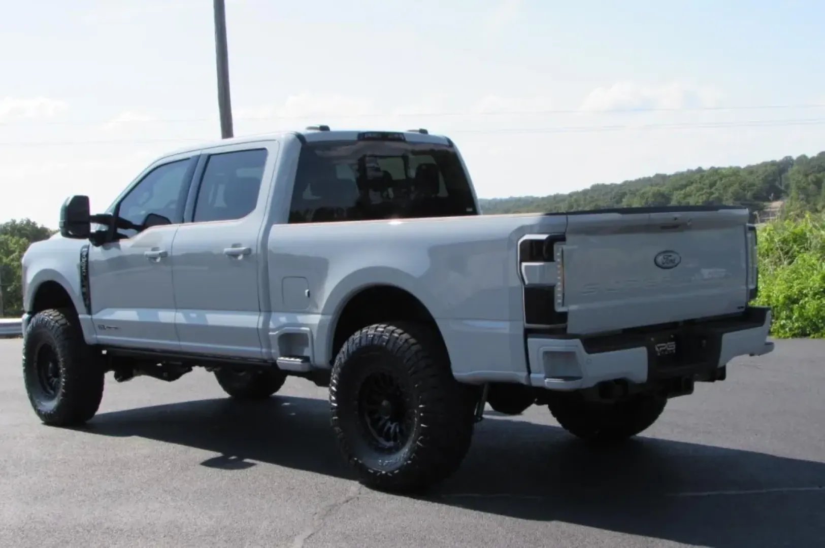 2025 /Black Onyx Ford F-250SD LARIAT (1FT8W2BTXSE) with an 6.7L Turbocharged engine, 6A transmission, located at 12836 Highway 21, De Soto, MO, 63020, (636) 337-7777, 38.151867, -90.575615 - Discover Your Next Adventure with the 2025 Ford F-250SD LARIAT at Pettus Ford De Soto!<br /> <br /> Are you a weekend warrior or someone who thrives on outdoor adventures? If so, the 2025 Ford F-250SD LARIAT is your ticket to unparalleled freedom and capability. This rugged truck is designed for tho - Photo#35