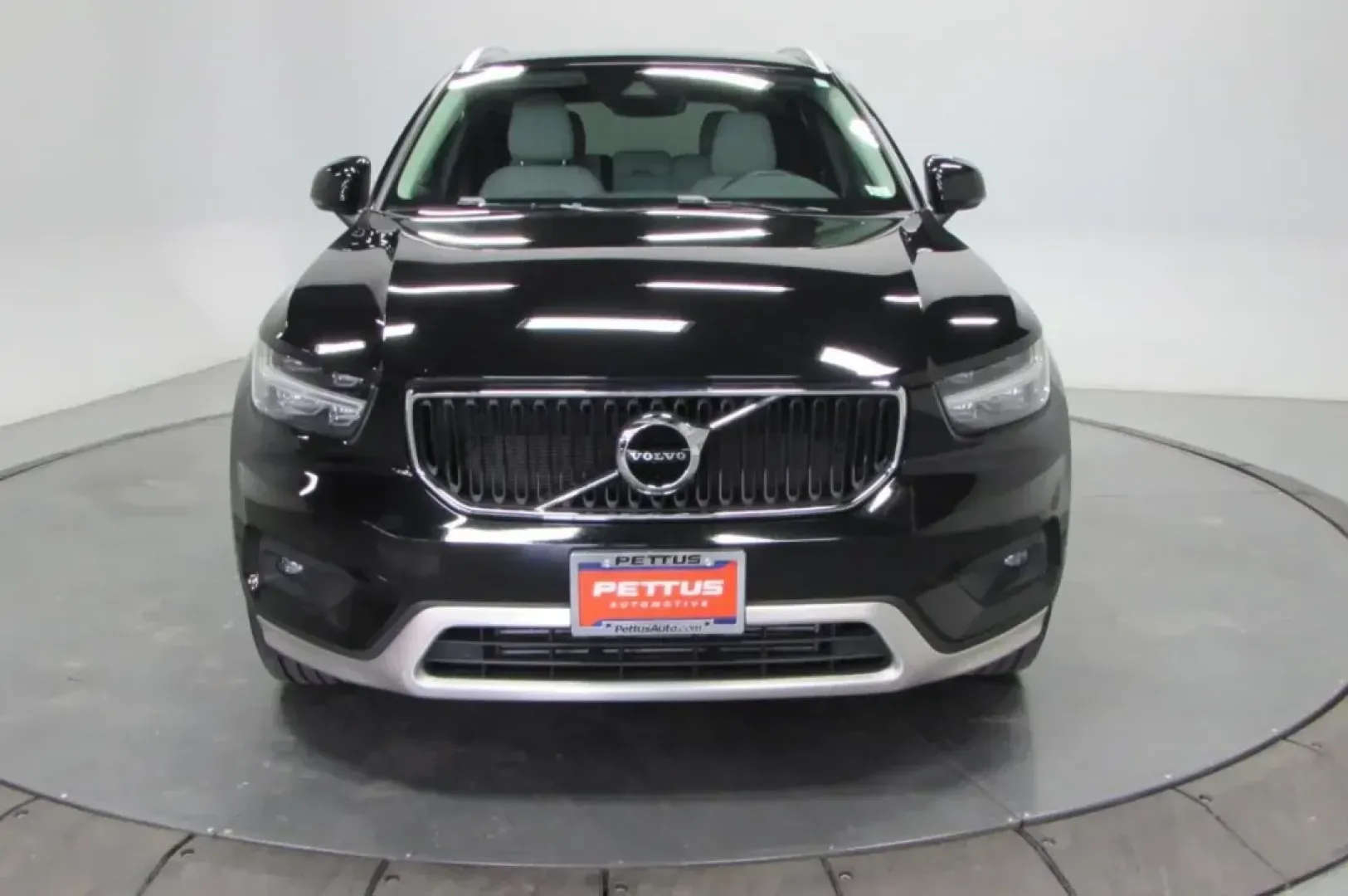 2021 /Blonde Leather Volvo XC40 Momentum (YV4162UK5M2) with an Other engine, Automatic transmission, located at 12830 Highway 21, De Soto, MO, 63020, (636) 337-7777, 38.153099, -90.573624 - Experience the thrill of adventure and sophistication with this stunning 2021 Volvo XC40 Momentum, perfectly tailored for both urban commutes and weekend escapades. With its sleek black stone exterior and luxurious blonde leather interior, this SUV not only stands out visually but is also built to e - Photo#1