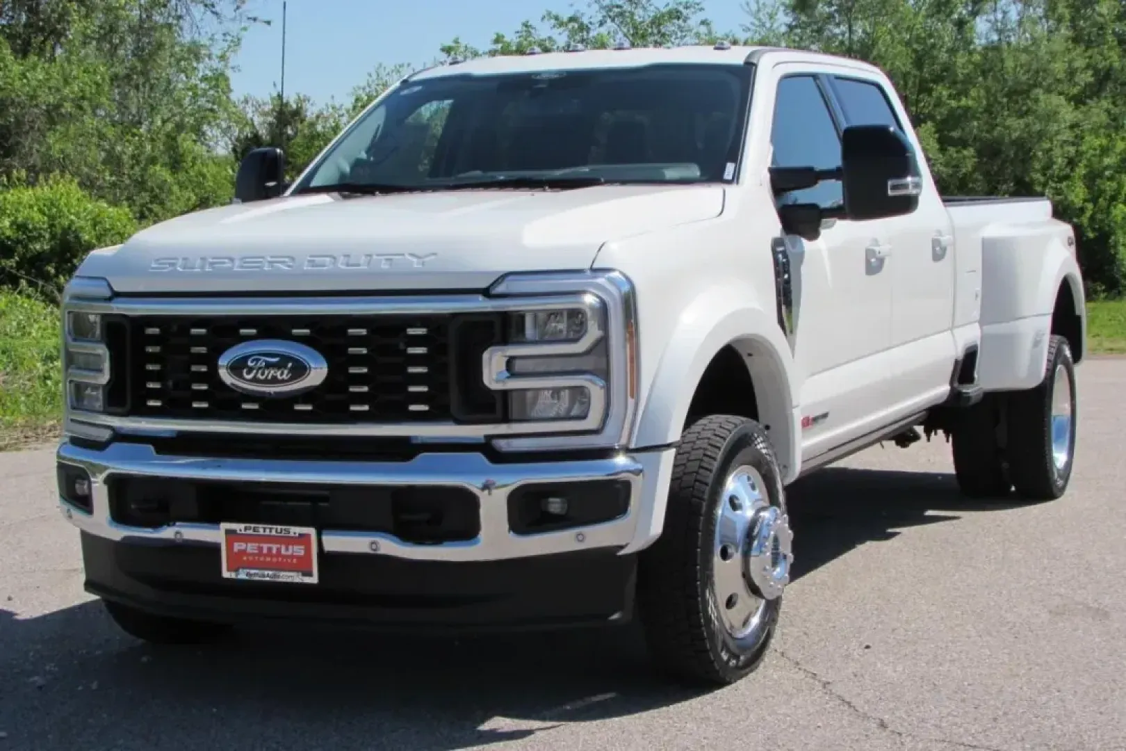 2025 /Black Onyx Leather Trimmed Ford F-450SD Lariat DRW (1FT8W4DM1SE) with an 6.7L Turbocharged engine, Automatic transmission, located at 12836 Highway 21, De Soto, MO, 63020, (636) 337-7777, 38.151867, -90.575615 - Are you ready to elevate your lifestyle with a powerful truck that can handle any challenge? The 2025 Ford F-450SD Lariat DRW is built for those who demand excellence, whether you're conquering off-road adventures, towing heavy loads for work, or simply enjoying weekend getaways with family and frie - Photo#1