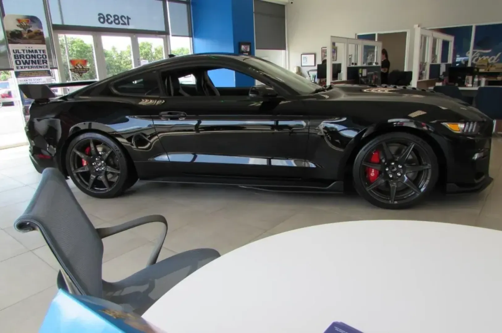 2020 /Ebony w/Smoke Gray Leather Ford Mustang Shelby GT500 (1FA6P8SJ8L5) with an Other engine, located at 12836 Highway 21, De Soto, MO, 63020, (636) 337-7777, 38.151867, -90.575615 - **Unleash Your Inner Speed Demon with the 2020 Ford Mustang Shelby GT500 at Pettus Ford De Soto!**<br /> <br /> Are you ready to elevate your driving experience? Picture yourself behind the wheel of the powerful 2020 Ford Mustang Shelby GT500, the ultimate fusion of performance and style. This two-d - Photo#7