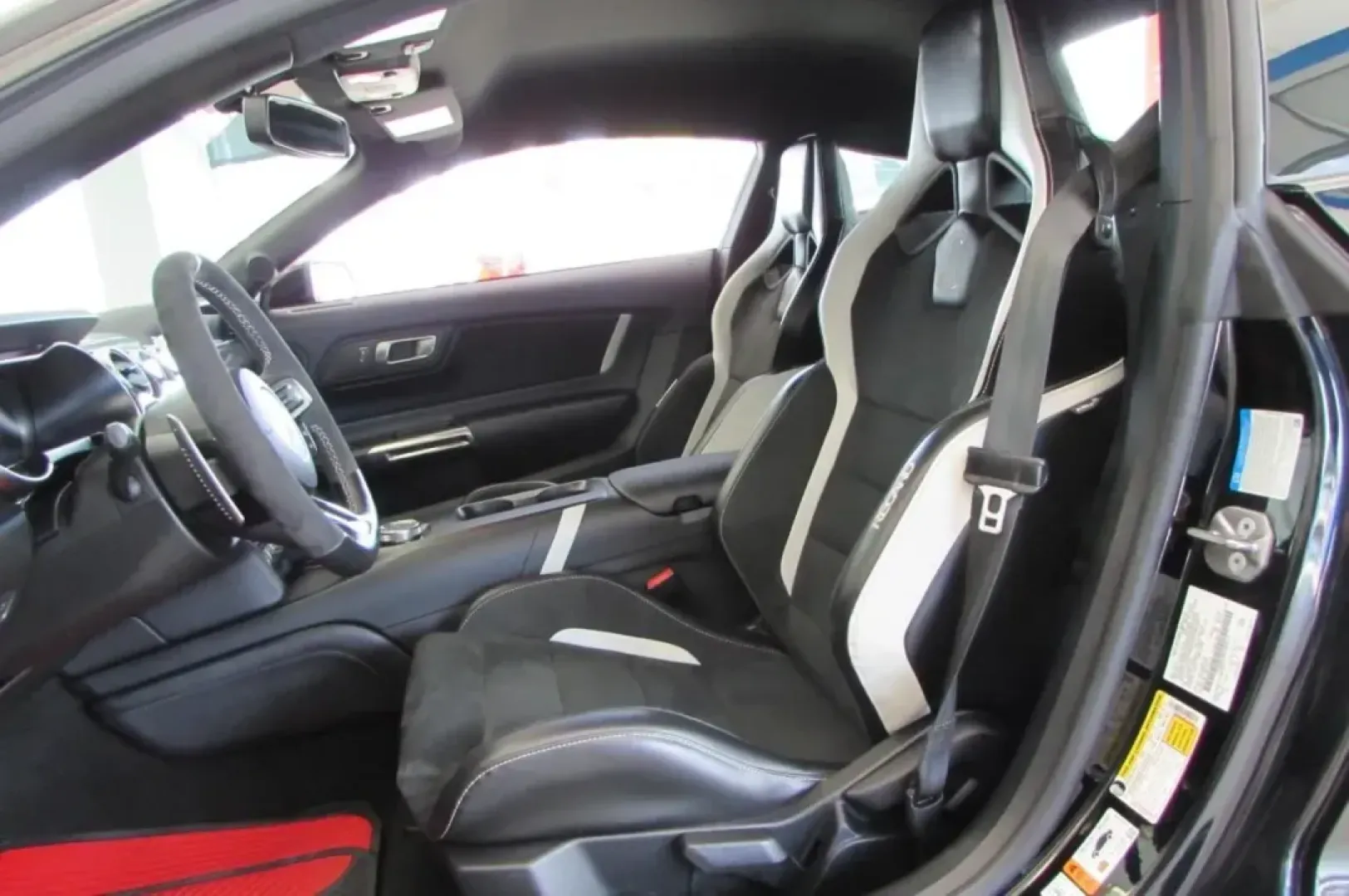 2020 /Ebony w/Smoke Gray Leather Ford Mustang Shelby GT500 (1FA6P8SJ8L5) with an Other engine, located at 12836 Highway 21, De Soto, MO, 63020, (636) 337-7777, 38.151867, -90.575615 - **Unleash Your Inner Speed Demon with the 2020 Ford Mustang Shelby GT500 at Pettus Ford De Soto!**<br /> <br /> Are you ready to elevate your driving experience? Picture yourself behind the wheel of the powerful 2020 Ford Mustang Shelby GT500, the ultimate fusion of performance and style. This two-d - Photo#12