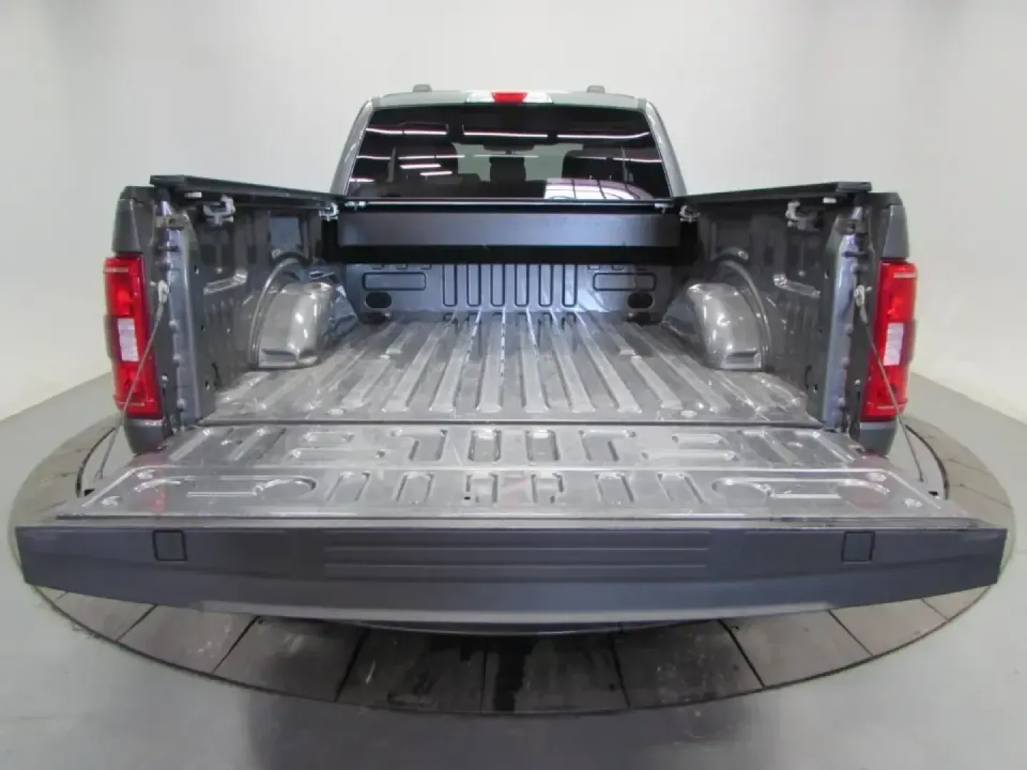 2023 /Black W/Medium Dark Slate Ford F-150 XLT (1FTEX1EP3PK) with an 2.7L V6 DOHC 24V engine, Automatic transmission, located at 12836 Highway 21, De Soto, MO, 63020, (636) 337-7777, 38.151867, -90.575615 - Whether your weekends revolve around towing a boat to the lake, hauling supplies for a home project, or packing up the family for a road trip down I55, the 2023 Ford F150 is the kind of truck that fits real Missouri life. This GRAY MET F150 blends everyday comfort with true work-ready capability, ma - Photo#10
