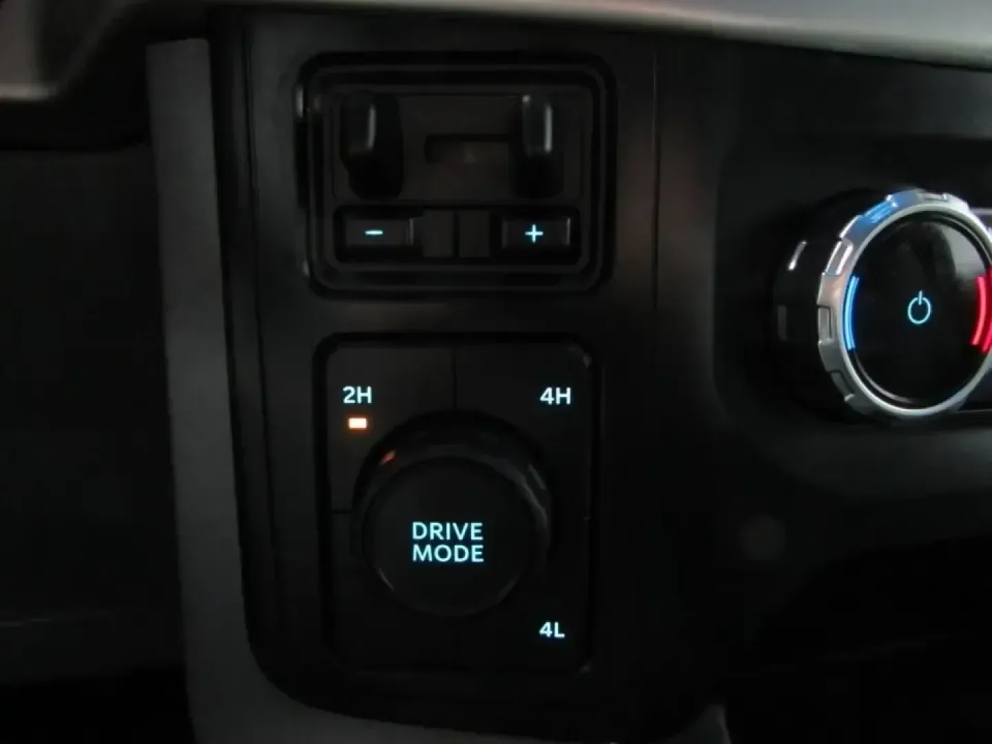 2023 /Black W/Medium Dark Slate Ford F-150 XLT (1FTEX1EP3PK) with an 2.7L V6 DOHC 24V engine, Automatic transmission, located at 12836 Highway 21, De Soto, MO, 63020, (636) 337-7777, 38.151867, -90.575615 - Whether your weekends revolve around towing a boat to the lake, hauling supplies for a home project, or packing up the family for a road trip down I55, the 2023 Ford F150 is the kind of truck that fits real Missouri life. This GRAY MET F150 blends everyday comfort with true work-ready capability, ma - Photo#29