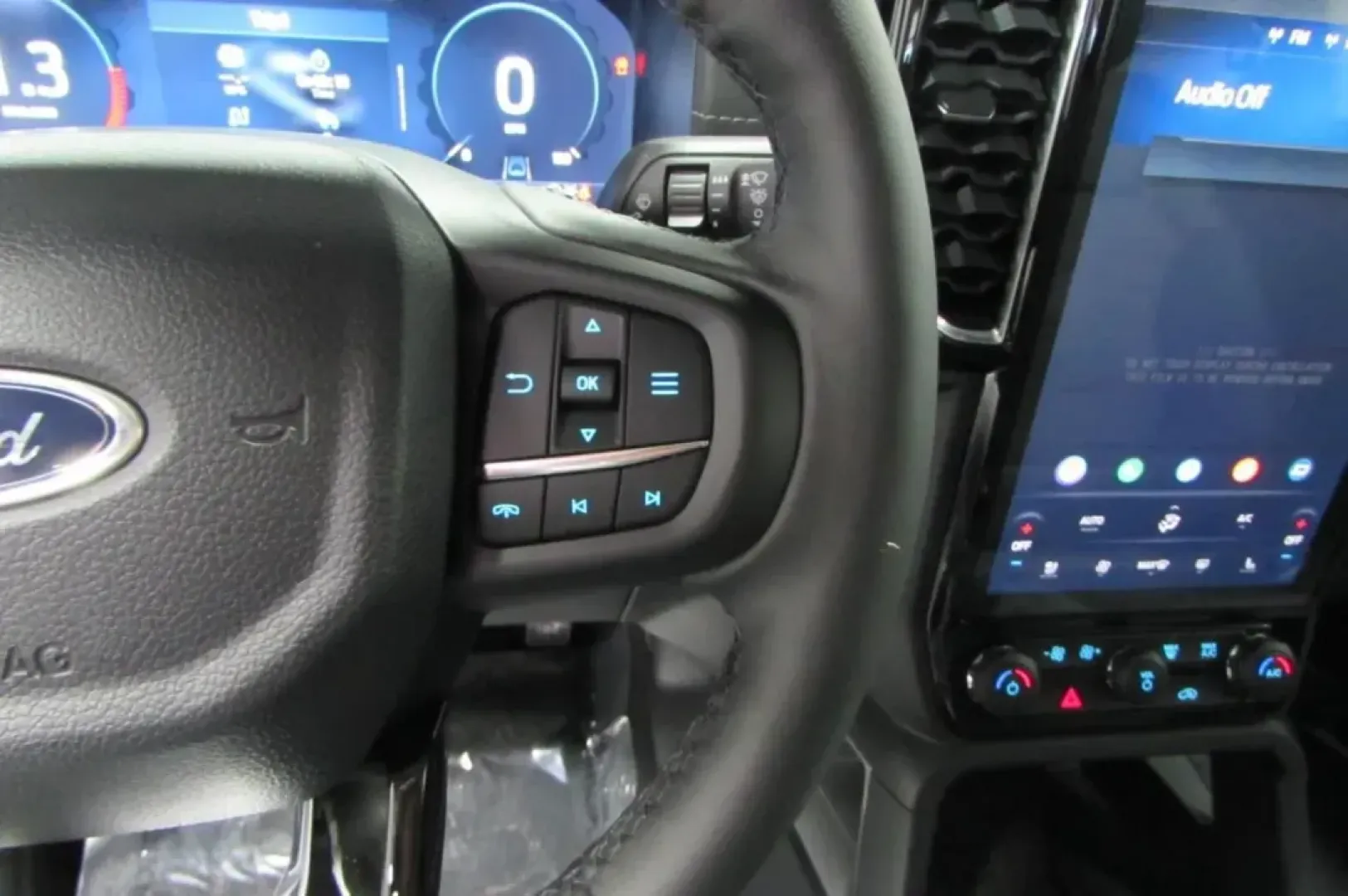 2024 Ford Ranger LARIAT (1FTER4KH2RL) with an 2.3L EcoBoost engine, Automatic transmission, located at 12836 Highway 21, De Soto, MO, 63020, (636) 337-7777, 38.151867, -90.575615 - **Unleash Your Adventurous Spirit with the 2024 Ford Ranger LARIAT!**<br /> <br /> Are you ready to elevate your weekend adventures or tackle your daily commute with style and confidence? The 2024 Ford Ranger LARIAT is here to transform how you experience the road, whether you're heading to the grea - Photo#17