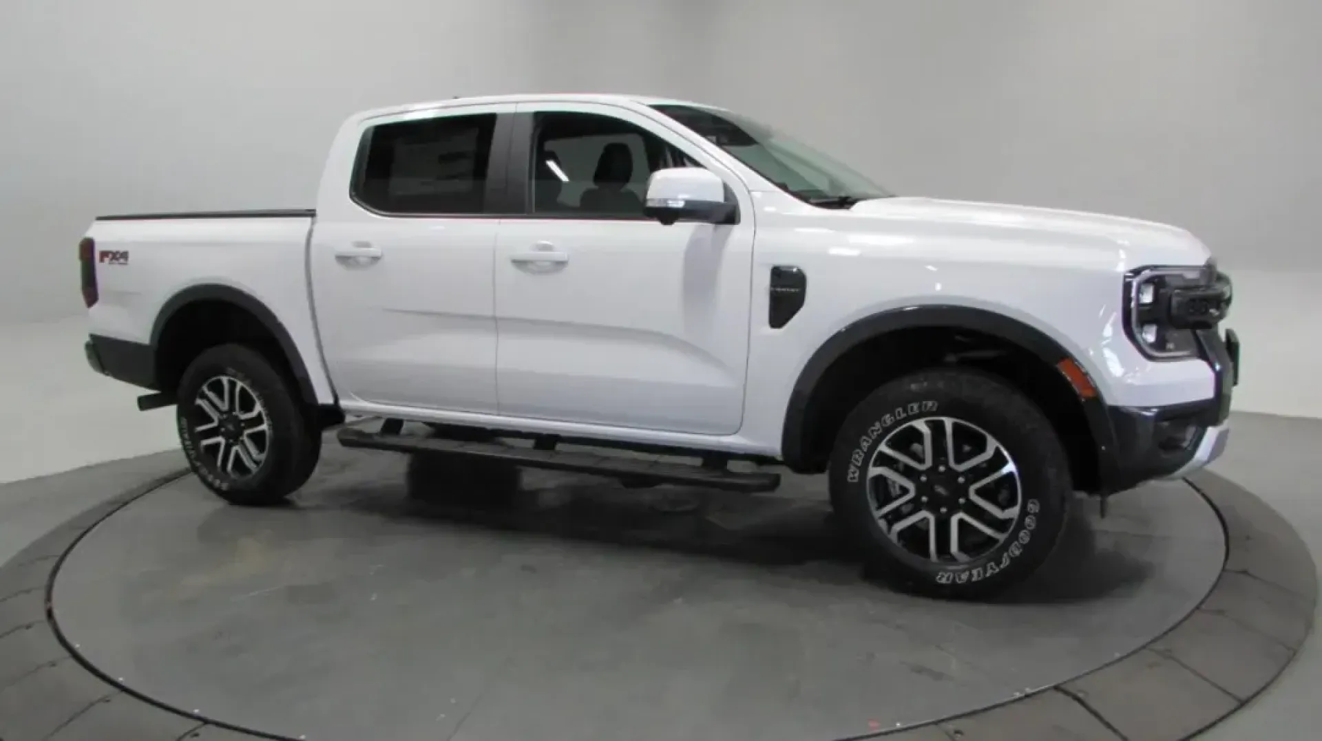 2024 Ford Ranger LARIAT (1FTER4KH2RL) with an 2.3L EcoBoost engine, Automatic transmission, located at 12836 Highway 21, De Soto, MO, 63020, (636) 337-7777, 38.151867, -90.575615 - **Unleash Your Adventurous Spirit with the 2024 Ford Ranger LARIAT!**<br /> <br /> Are you ready to elevate your weekend adventures or tackle your daily commute with style and confidence? The 2024 Ford Ranger LARIAT is here to transform how you experience the road, whether you're heading to the grea - Photo#2