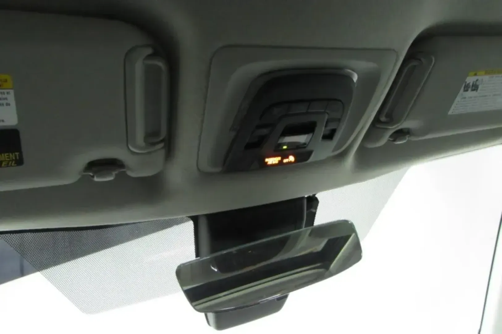 2022 /Black Leather Toyota Corolla Cross XLE (7MUDAABG8NV) with an Other engine, Automatic transmission, located at 12836 Highway 21, De Soto, MO, 63020, (636) 337-7777, 38.151867, -90.575615 - **Discover Your Adventure with the 2022 Toyota Corolla Cross XLE!**<br /> <br /> Are you searching for the perfect vehicle that combines style, comfort, and functionality? Whether you're a growing family, an outdoor enthusiast, or someone who faces long commutes daily, the 2022 Toyota Corolla Cross - Photo#17