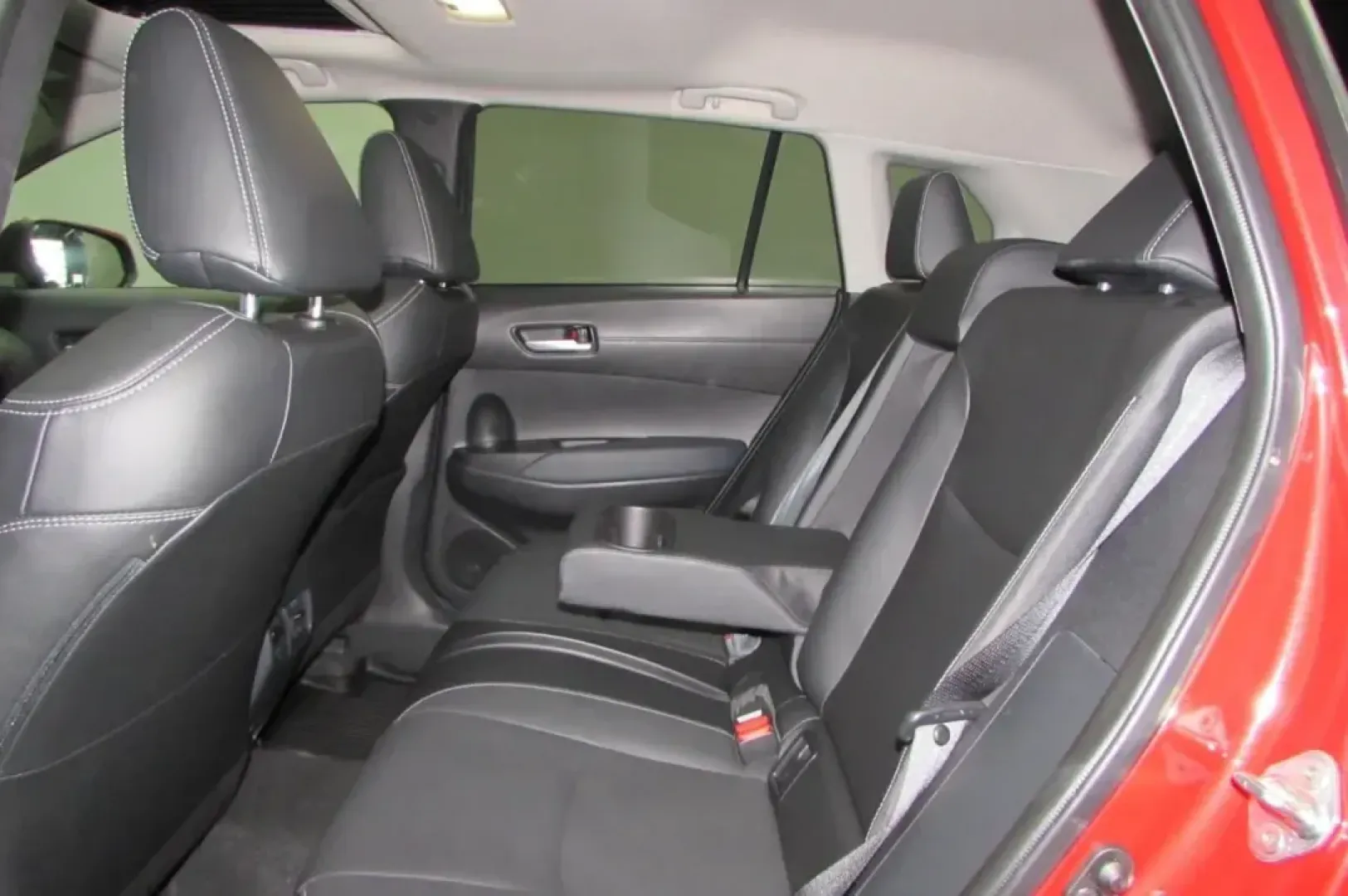2022 /Black Leather Toyota Corolla Cross XLE (7MUDAABG8NV) with an Other engine, Automatic transmission, located at 12836 Highway 21, De Soto, MO, 63020, (636) 337-7777, 38.151867, -90.575615 - **Discover Your Adventure with the 2022 Toyota Corolla Cross XLE!**<br /> <br /> Are you searching for the perfect vehicle that combines style, comfort, and functionality? Whether you're a growing family, an outdoor enthusiast, or someone who faces long commutes daily, the 2022 Toyota Corolla Cross - Photo#23