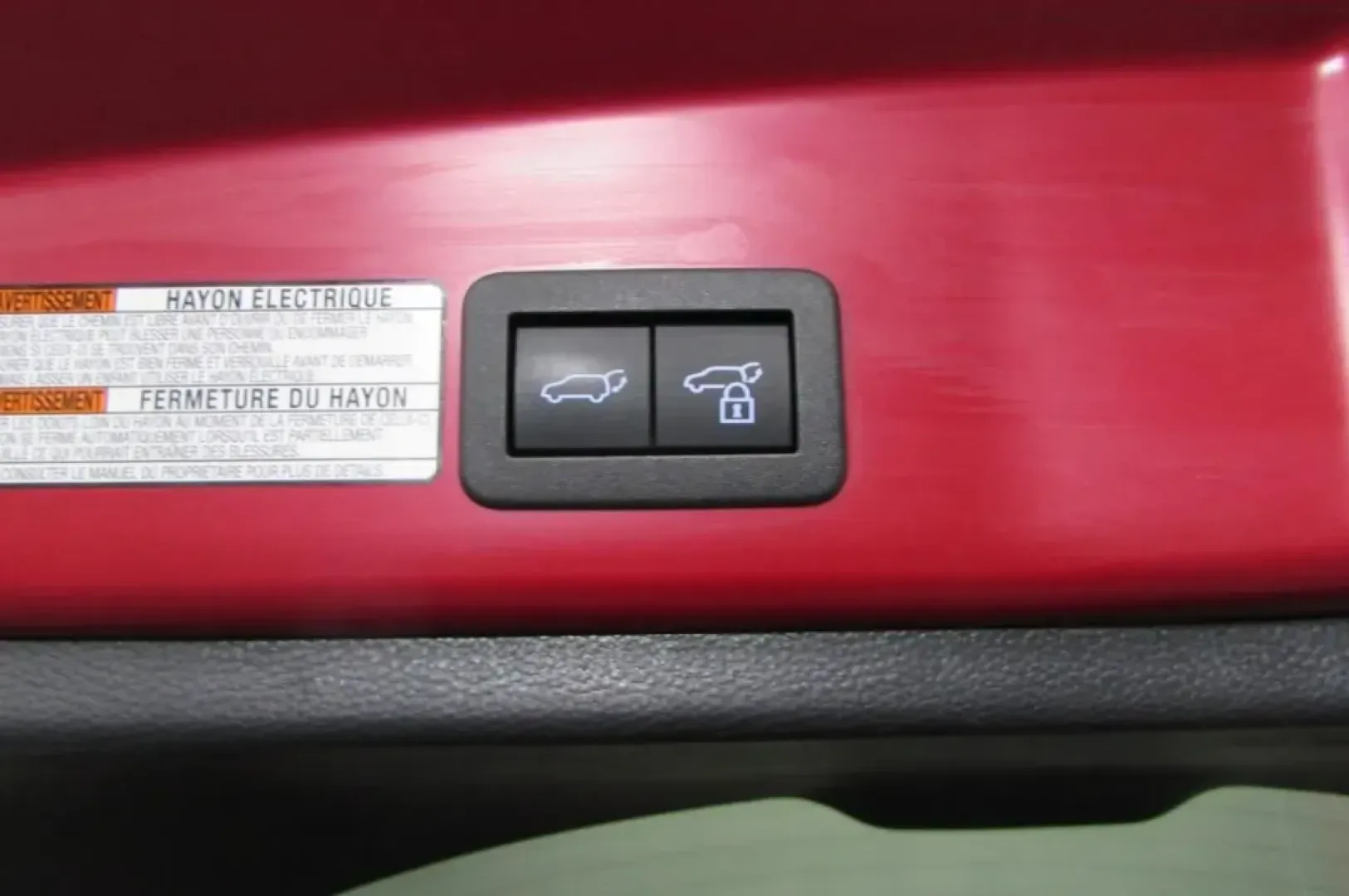 2022 /Black Leather Toyota Corolla Cross XLE (7MUDAABG8NV) with an Other engine, Automatic transmission, located at 12836 Highway 21, De Soto, MO, 63020, (636) 337-7777, 38.151867, -90.575615 - **Discover Your Adventure with the 2022 Toyota Corolla Cross XLE!**<br /> <br /> Are you searching for the perfect vehicle that combines style, comfort, and functionality? Whether you're a growing family, an outdoor enthusiast, or someone who faces long commutes daily, the 2022 Toyota Corolla Cross - Photo#27
