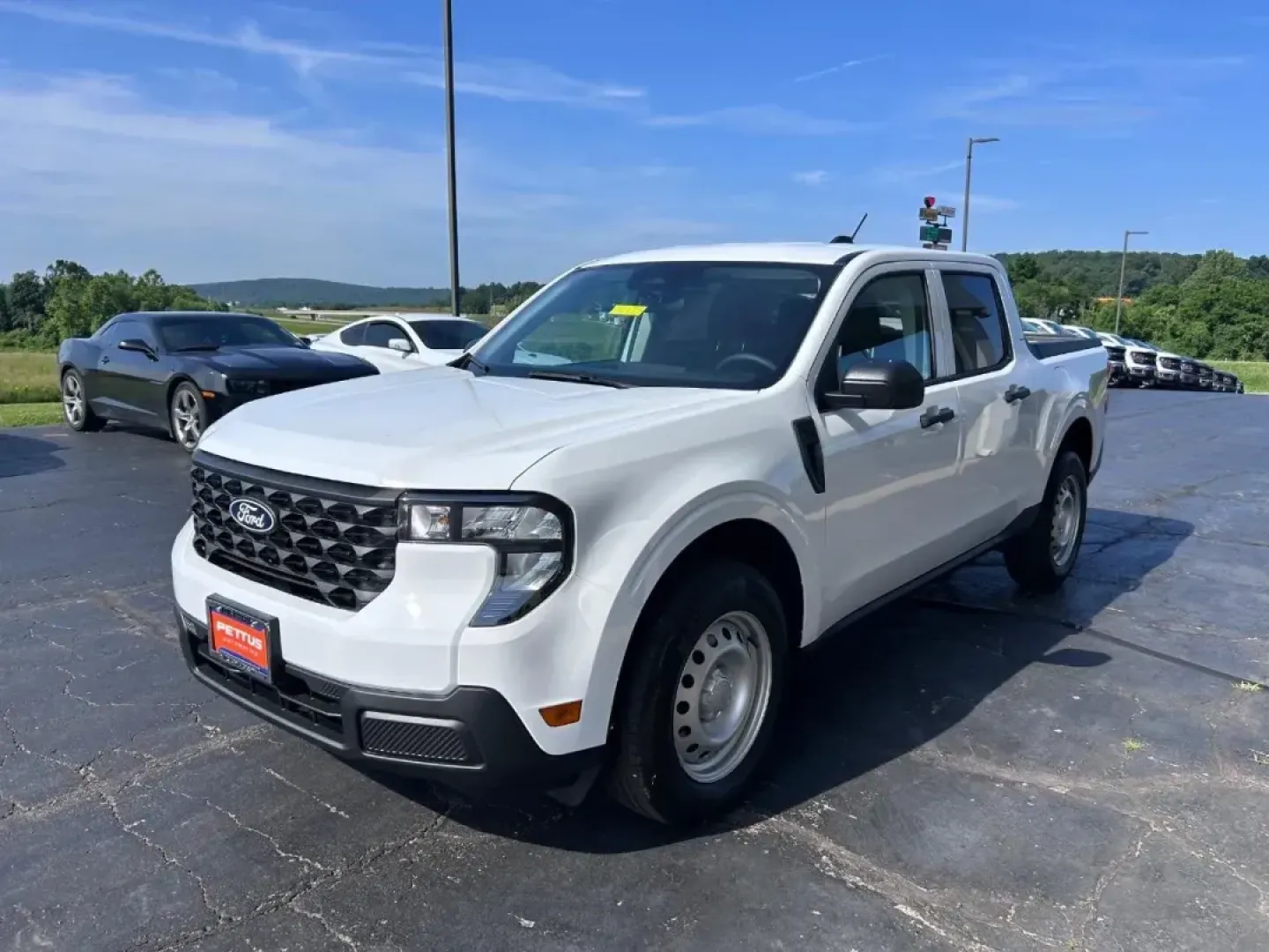 2025 Ford Maverick XL (3FTTW8A33SR) with an 2.5L Hybrid engine, Automatic transmission, located at 12836 Highway 21, De Soto, MO, 63020, (636) 337-7777, 38.151867, -90.575615 - ### Discover Your Perfect Adventure Companion: 2025 Ford Maverick XL at Pettus Ford De Soto<br /> <br /> Are you seeking a versatile vehicle that seamlessly adapts to your lifestyle? Look no further than the 2025 Ford Maverick XL. This truck is perfect for weekend adventures, daily commutes, or tran - Photo#6