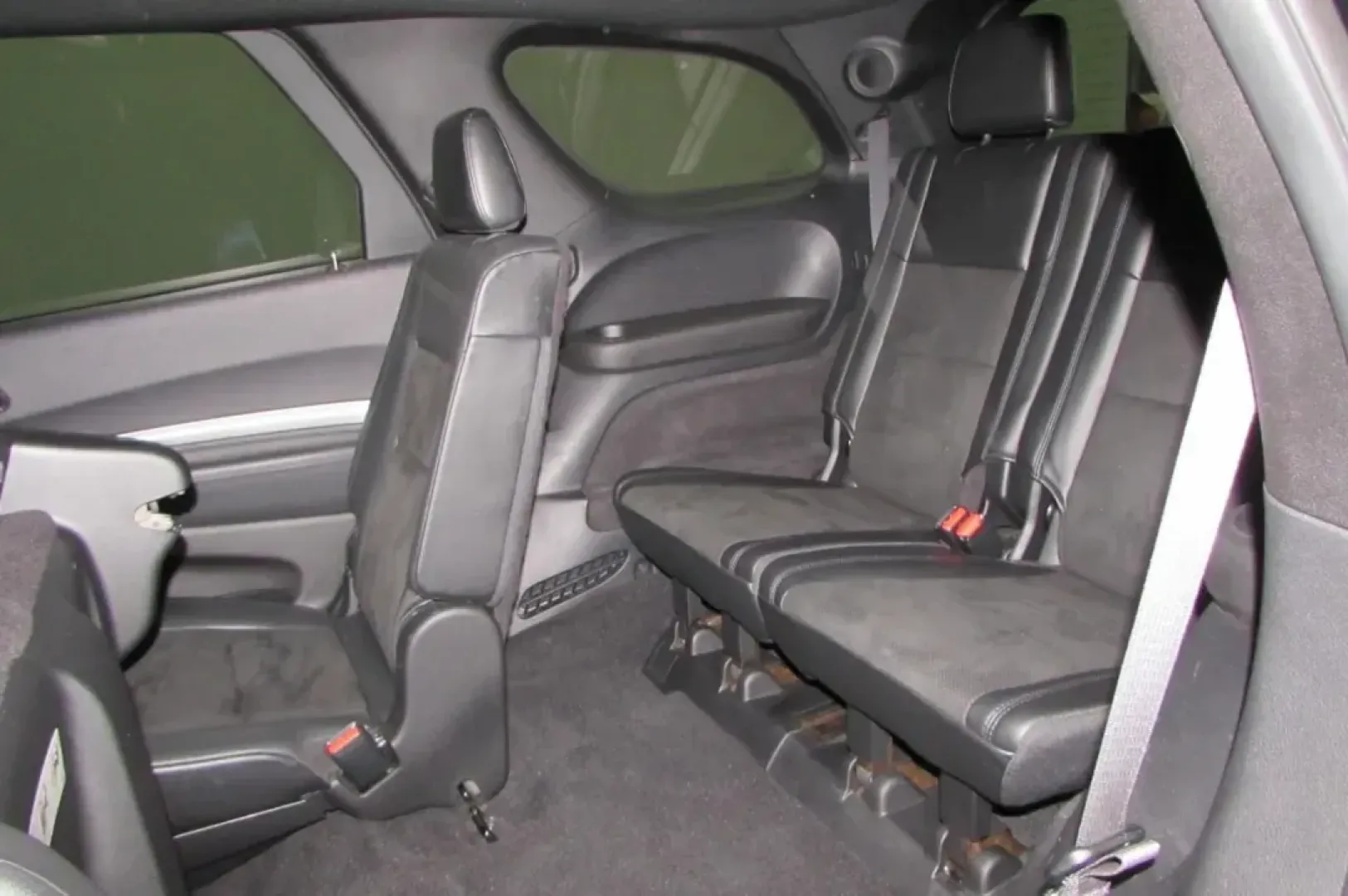 2019 /Red/Black Leather Trimmed Dodge Durango R/T (1C4SDJCT7KC) with an Other engine, Automatic transmission, located at 12830 Highway 21, De Soto, MO, 63020, (636) 337-7777, 38.153099, -90.573624 - **Explore New Adventures with the 2019 Dodge Durango R/T Perfect for Family Road Trips and Weekend Gatherings!**<br /> <br /> Whether you're navigating the bustling streets of De Soto, MO, or embarking on a family road trip to your favorite state park, the 2019 Dodge Durango R/T is the ultimate veh - Photo#26