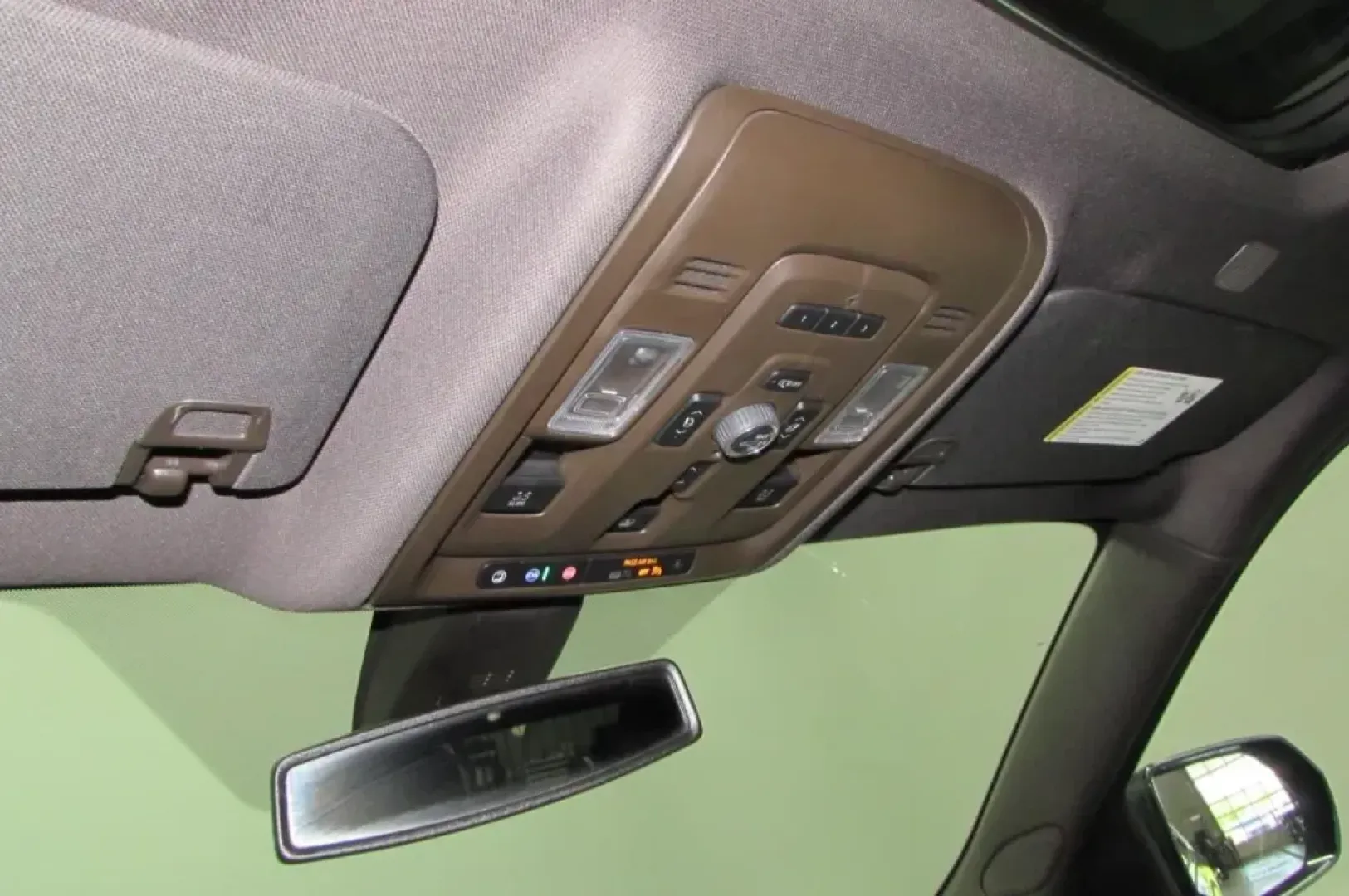 2022 /Dark Walnut/Very Dark Ash Gray GMC Yukon Denali (1GKS2DKL8NR) with an Other engine, located at 12830 Highway 21, De Soto, MO, 63020, (636) 337-7777, 38.153099, -90.573624 - **Discover the Ultimate Family Adventure with the 2022 GMC Yukon Denali at Pettus CDJR DeSoto!**<br /> <br /> Are you in search of a vehicle that seamlessly blends luxury, comfort, and performance for your family adventures? Look no further than this stunning 2022 GMC Yukon Denali, available now at - Photo#16