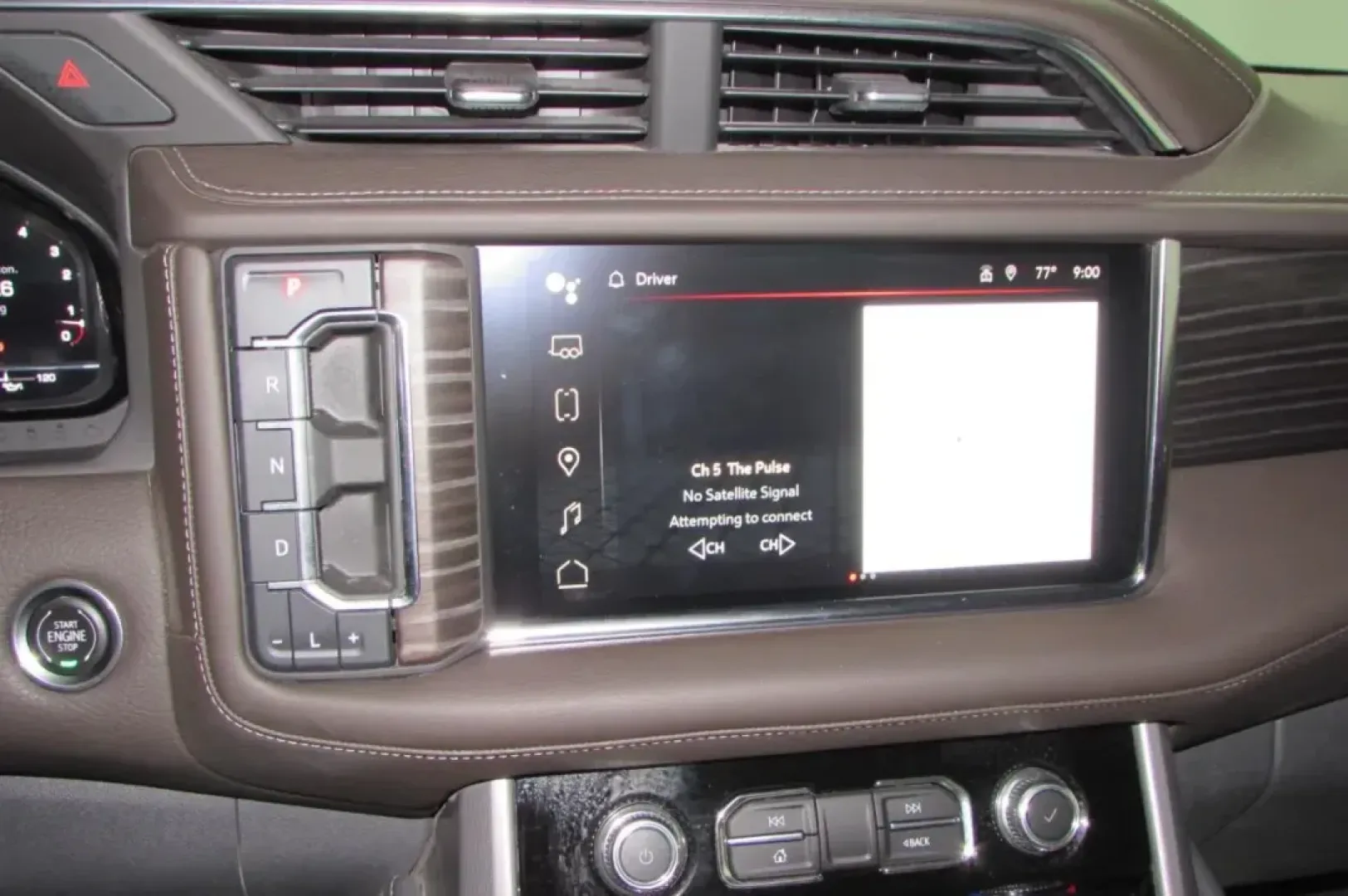 2022 /Dark Walnut/Very Dark Ash Gray GMC Yukon Denali (1GKS2DKL8NR) with an Other engine, located at 12830 Highway 21, De Soto, MO, 63020, (636) 337-7777, 38.153099, -90.573624 - **Discover the Ultimate Family Adventure with the 2022 GMC Yukon Denali at Pettus CDJR DeSoto!**<br /> <br /> Are you in search of a vehicle that seamlessly blends luxury, comfort, and performance for your family adventures? Look no further than this stunning 2022 GMC Yukon Denali, available now at - Photo#17