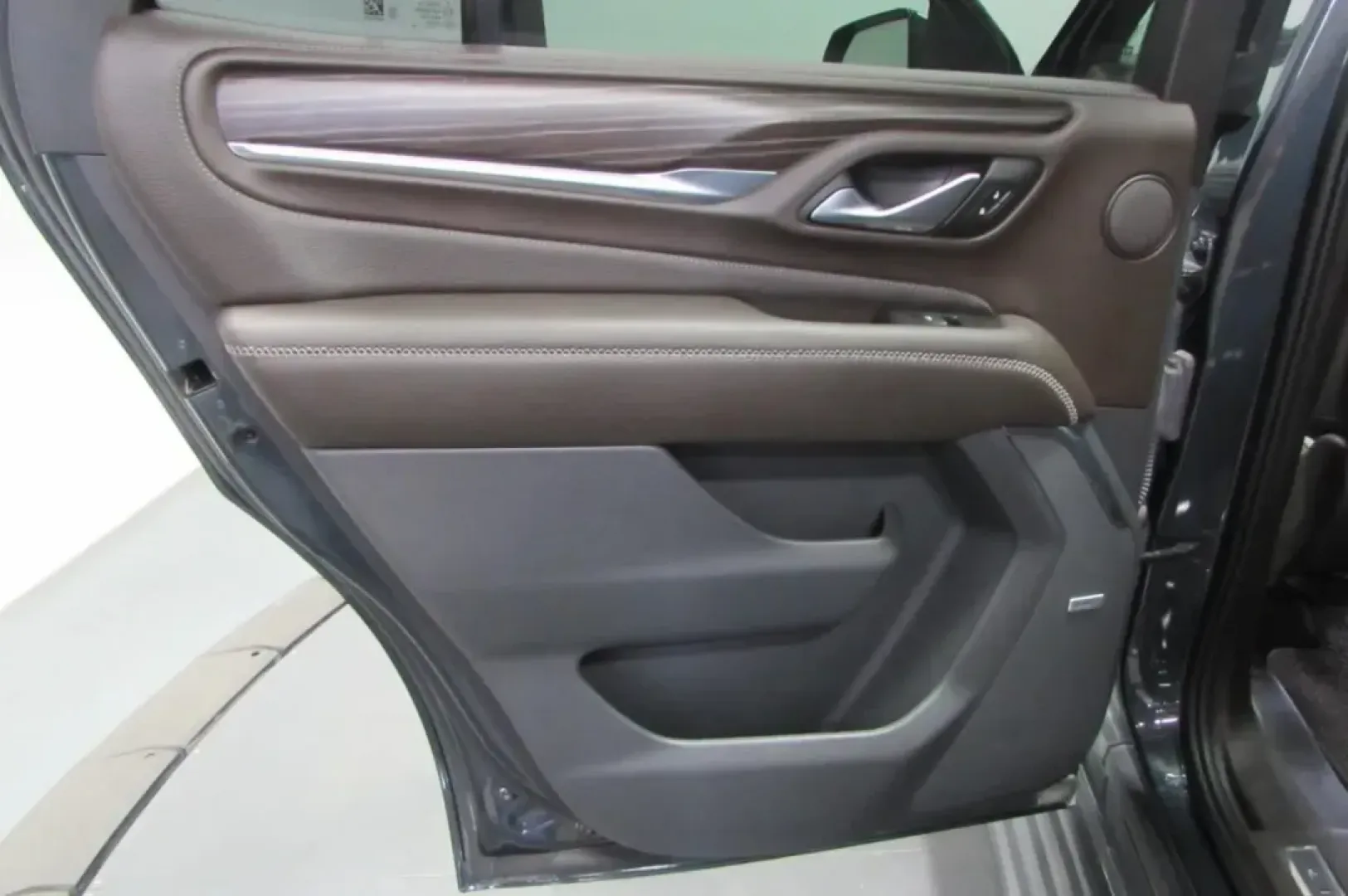 2022 /Dark Walnut/Very Dark Ash Gray GMC Yukon Denali (1GKS2DKL8NR) with an Other engine, located at 12830 Highway 21, De Soto, MO, 63020, (636) 337-7777, 38.153099, -90.573624 - **Discover the Ultimate Family Adventure with the 2022 GMC Yukon Denali at Pettus CDJR DeSoto!**<br /> <br /> Are you in search of a vehicle that seamlessly blends luxury, comfort, and performance for your family adventures? Look no further than this stunning 2022 GMC Yukon Denali, available now at - Photo#22