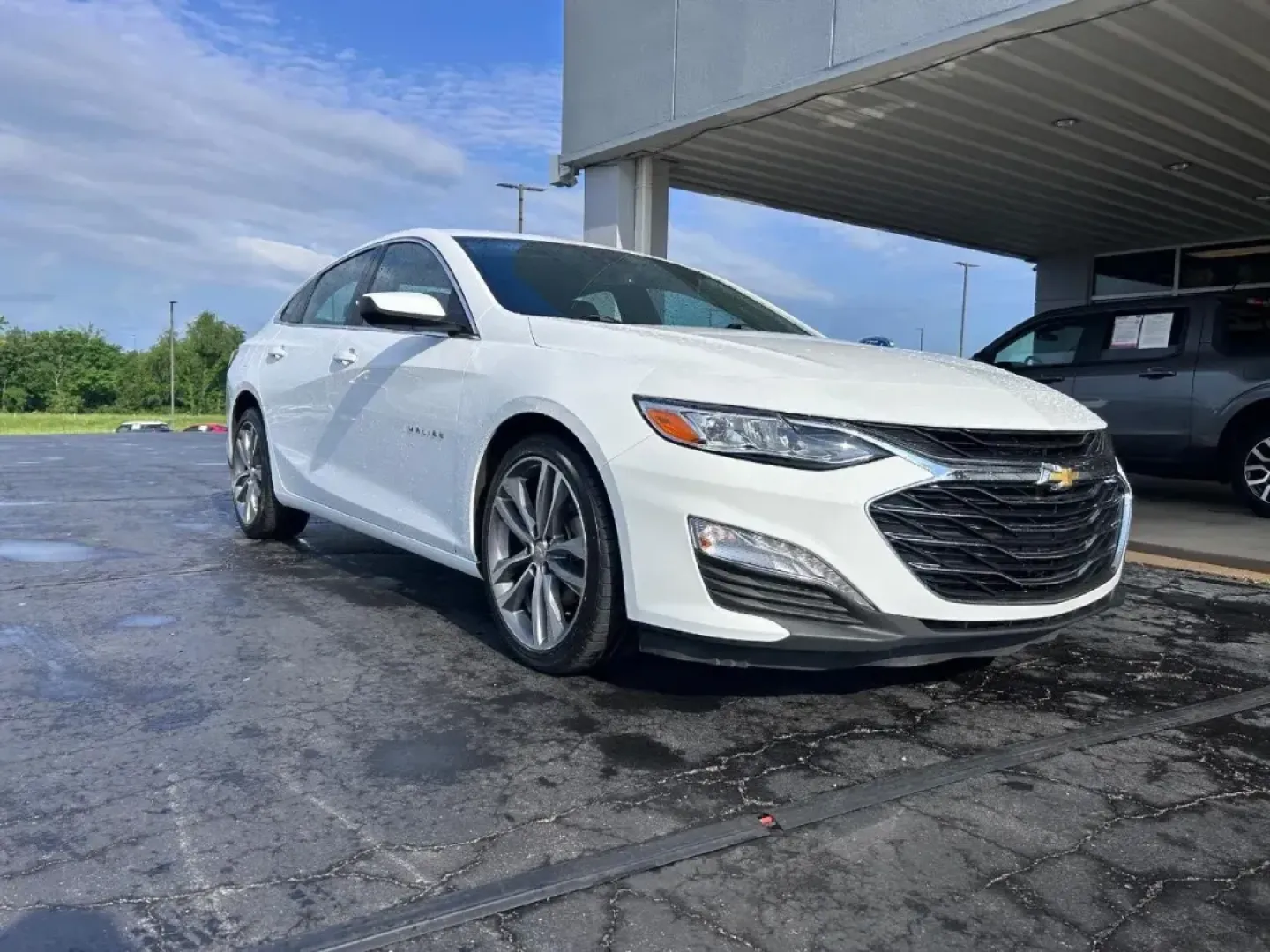 2023 Chevrolet Malibu LT 2LT (1G1ZE5ST5PF) with an 1.5L turbo DOHC 4-cylinder DI engine, Automatic transmission, located at 141 Commercial Dr, Fredericktown, MO, 63645, (573) 783-6432, 37.570087, -90.320648 - USED 2023 Chevrolet Malibu LT 2LT from Pettus Ford Fredericktown, Fredericktown MO. - Photo#0