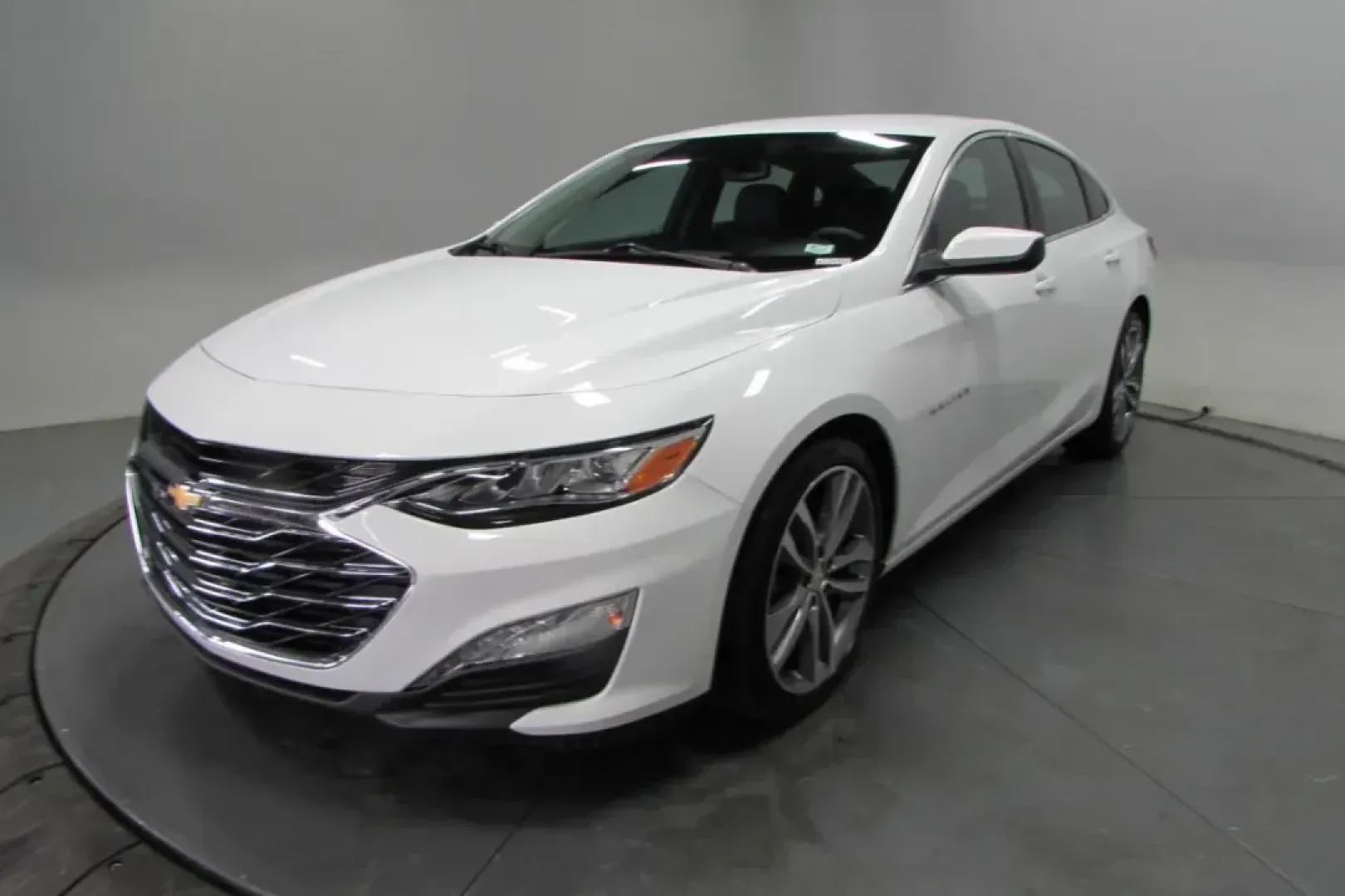 2023 /Dark Atmosphere/ Light Wheat L Chevrolet Malibu LT 2LT (1G1ZE5ST5PF) with an Other engine, Automatic transmission, located at 12830 Highway 21, De Soto, MO, 63020, (636) 337-7777, 38.153099, -90.573624 - **Elevate Your Daily Commute with the 2023 Chevrolet Malibu LT 2LT Now Available!**<br /> <br /> Are you in search of a reliable, stylish sedan to enhance your daily routine? Look no further than the stunning 2023 Chevrolet Malibu LT 2LT, perfectly designed for both the daily commuter and weekend a - Photo#1