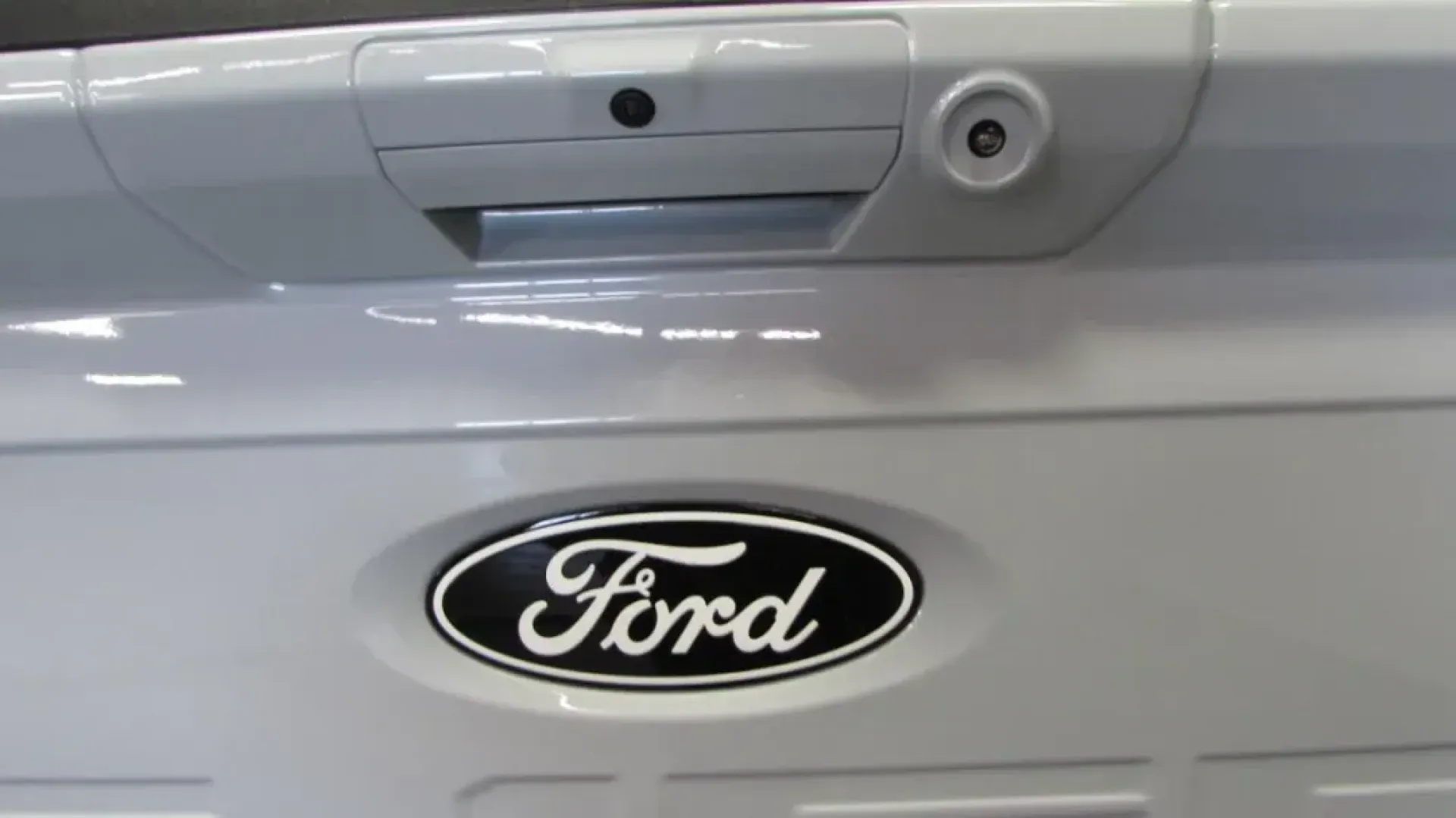 2025 /Black Cloth Ford F-150 XLT (1FTEW3LP1SF) with an 2.7L V6 EcoBoost engine, located at 12836 Highway 21, De Soto, MO, 63020, (636) 337-7777, 38.151867, -90.575615 - Unlock the ultimate driving experience with the stunning 2025 Ford F-150 XLT, now available at Pettus Ford De Soto! Whether you're looking for a dependable truck for your daily commute or a rugged companion for weekend adventures, this versatile vehicle is designed to elevate your lifestyle. With on - Photo#29