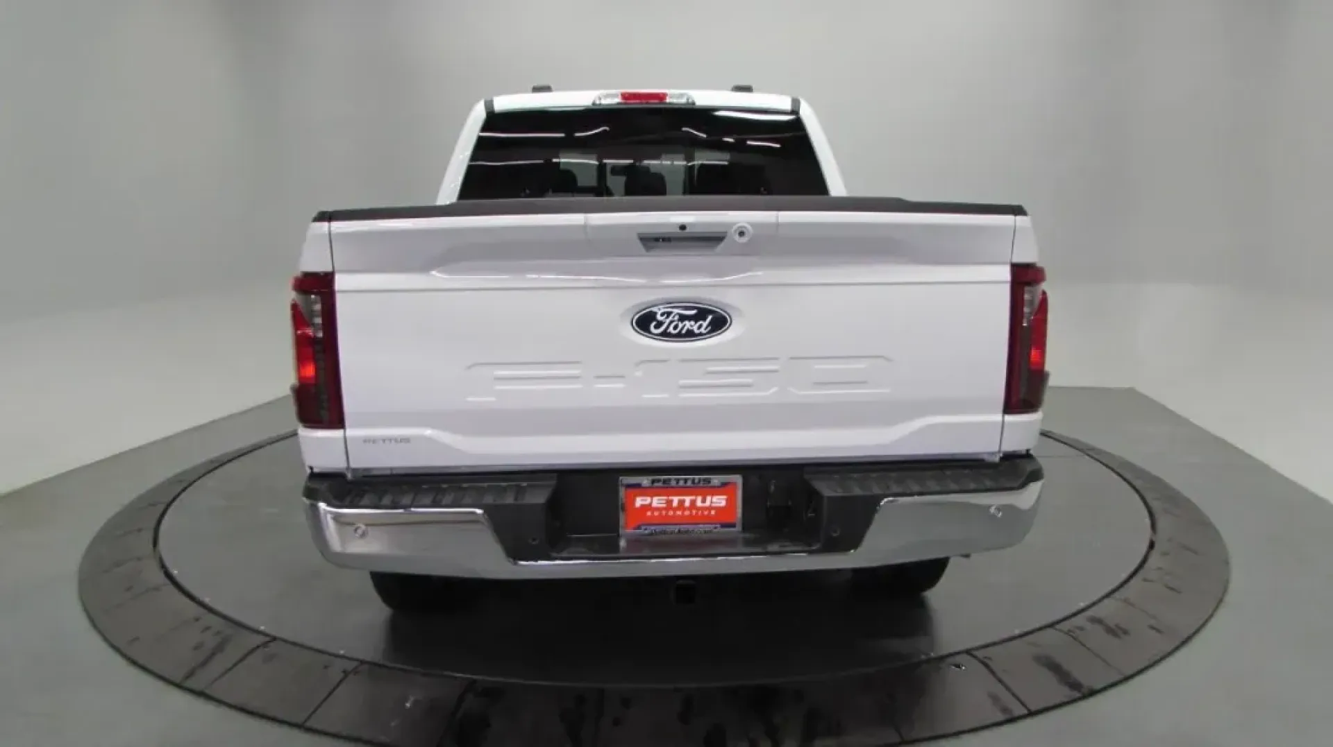2024 Ford F-150 XLT (1FTEW3LP8RK) with an 2.7L V6 EcoBoost engine, located at 12836 Highway 21, De Soto, MO, 63020, (636) 337-7777, 38.151867, -90.575615 - **Adventure Awaits with the 2024 Ford F-150 XLT Your Perfect Companion for Any Journey!**<br /> <br /> Discover the perfect blend of power, versatility, and style with the stunning 2024 Ford F-150 XLT, tailored for those who crave adventure and dependability in their daily lives. Whether you're a w - Photo#5