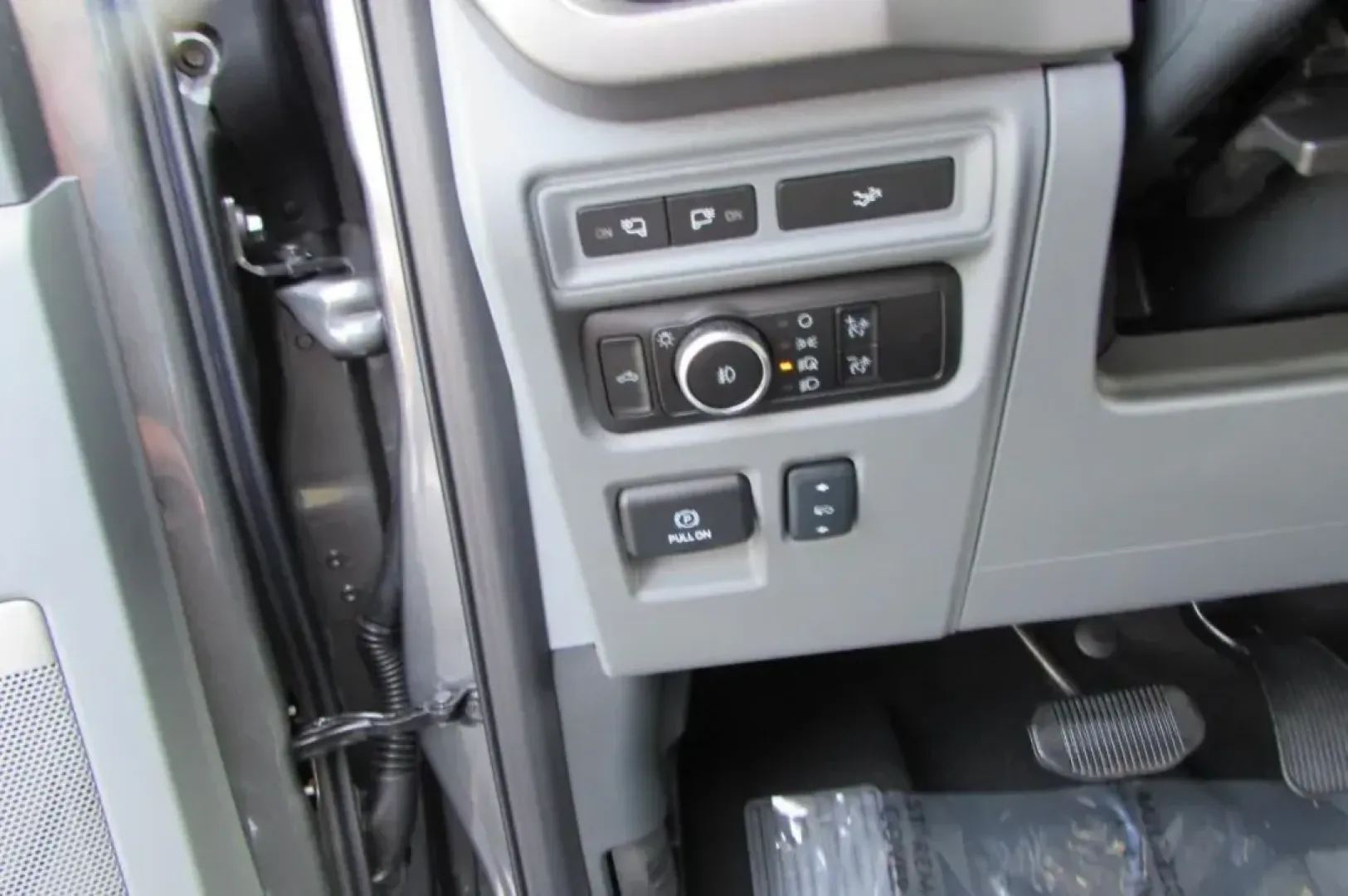 2024 Ford F-150 XLT (1FTFW3L80RK) with an 3.5L V6 Turbocharged engine, located at 12836 Highway 21, De Soto, MO, 63020, (636) 337-7777, 38.151867, -90.575615 - **Discover the Ultimate Truck for Adventure: 2024 Ford F-150 XLT at Pettus Ford De Soto**<br /> <br /> Are you ready to elevate your daily drive or weekend excursions? Imagine tackling the rugged trails or cruising through the city with confidence in a powerful truck that embodies both strength and - Photo#15