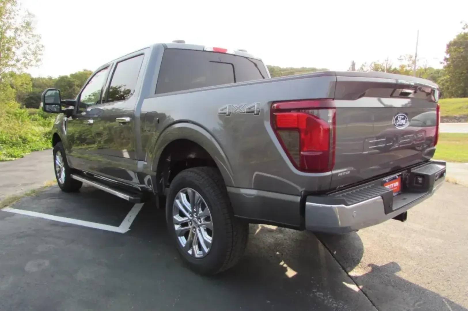 2024 Ford F-150 XLT (1FTFW3L80RK) with an 3.5L V6 Turbocharged engine, located at 12836 Highway 21, De Soto, MO, 63020, (636) 337-7777, 38.151867, -90.575615 - **Discover the Ultimate Truck for Adventure: 2024 Ford F-150 XLT at Pettus Ford De Soto**<br /> <br /> Are you ready to elevate your daily drive or weekend excursions? Imagine tackling the rugged trails or cruising through the city with confidence in a powerful truck that embodies both strength and - Photo#4