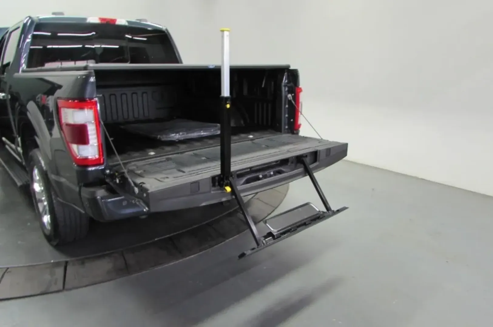 2022 /Black Ford F-150 Platinum (1FTFW1EDXNF) with an Other engine, located at 12836 Highway 21, De Soto, MO, 63020, (636) 337-7777, 38.151867, -90.575615 - ### Unlock Adventure with the 2022 Ford F-150: Your Perfect All-Around Truck!<br /> <br /> Are you searching for a versatile vehicle that seamlessly blends rugged capability with everyday comfort? Look no further than the stunning 2022 Ford F-150, a truck designed for those who demand performance, s - Photo#12
