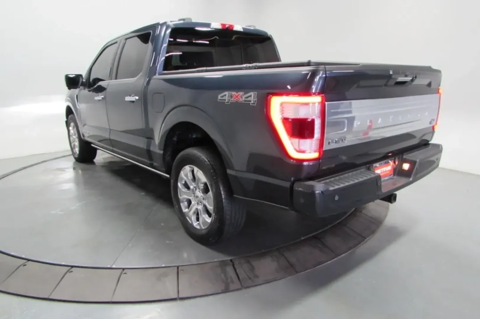 2022 /Black Ford F-150 Platinum (1FTFW1EDXNF) with an Other engine, located at 12836 Highway 21, De Soto, MO, 63020, (636) 337-7777, 38.151867, -90.575615 - ### Unlock Adventure with the 2022 Ford F-150: Your Perfect All-Around Truck!<br /> <br /> Are you searching for a versatile vehicle that seamlessly blends rugged capability with everyday comfort? Look no further than the stunning 2022 Ford F-150, a truck designed for those who demand performance, s - Photo#5