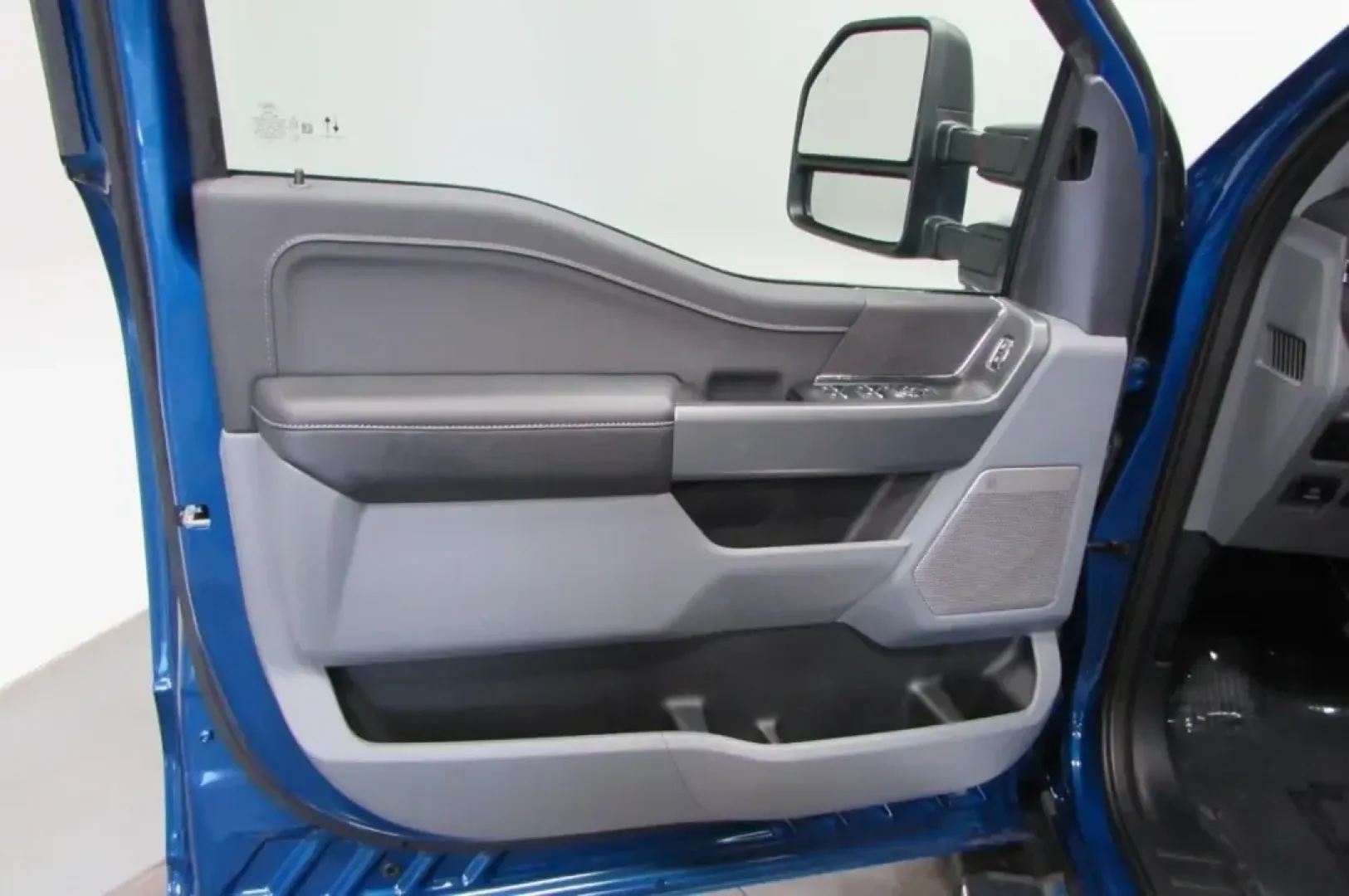 2024 Ford F-150 XLT (1FTFW3L81RK) with an 3.5L V6 Turbocharged engine, located at 12836 Highway 21, De Soto, MO, 63020, (636) 337-7777, 38.151867, -90.575615 - **Discover the Perfect Blend of Power and Comfort with the 2024 Ford F-150 XLT at Pettus Ford De Soto!**<br /> <br /> Are you ready to elevate your adventures and enhance your daily commute? The 2024 Ford F-150 XLT is the ultimate truck designed for those who value performance, comfort, and versatil - Photo#13