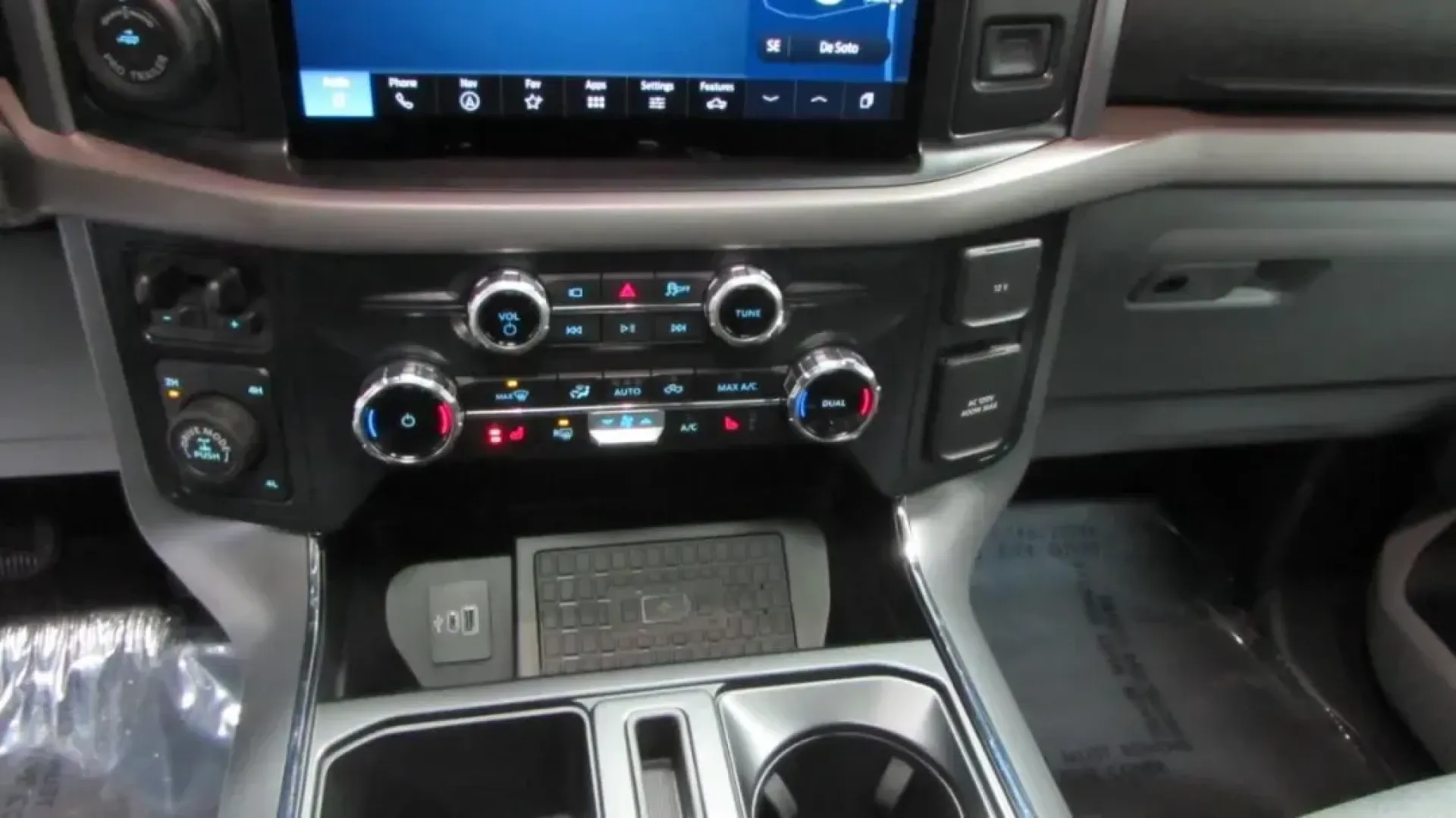 2025 Ford F-150 XLT (1FTFW3L89SK) with an 3.5L V6 Turbocharged engine, located at 12836 Highway 21, De Soto, MO, 63020, (636) 337-7777, 38.151867, -90.575615 - **Ready for Adventure: Discover the 2025 Ford F-150 XLT at Pettus Ford De Soto!**<br /> <br /> Are you looking for a dependable truck that can handle your weekend adventures, daily commutes, and everything in between? The 2025 Ford F-150 XLT, with only 13 miles, is perfect for those who desire a ble - Photo#23