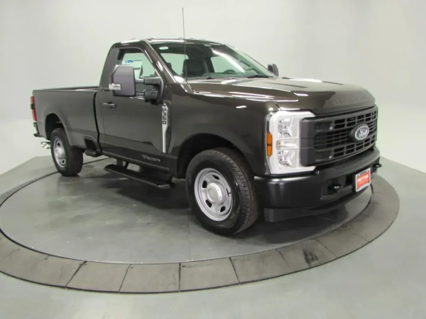 2024 Ford F-350SD XL (1FTRF3AT5RE) with an 6.7L Turbocharged engine, located at 12836 Highway 21, De Soto, MO, 63020, (636) 337-7777, 38.151867, -90.575615 - **Conquer Every Adventure with the 2024 Ford F-350SD XL at Pettus Ford De Soto!**<br /> <br /> Are you ready to elevate your lifestyle with a vehicle that perfectly balances power and comfort? Whether you're hauling materials for a weekend project, embarking on a family road trip, or navigating thro - Photo#24